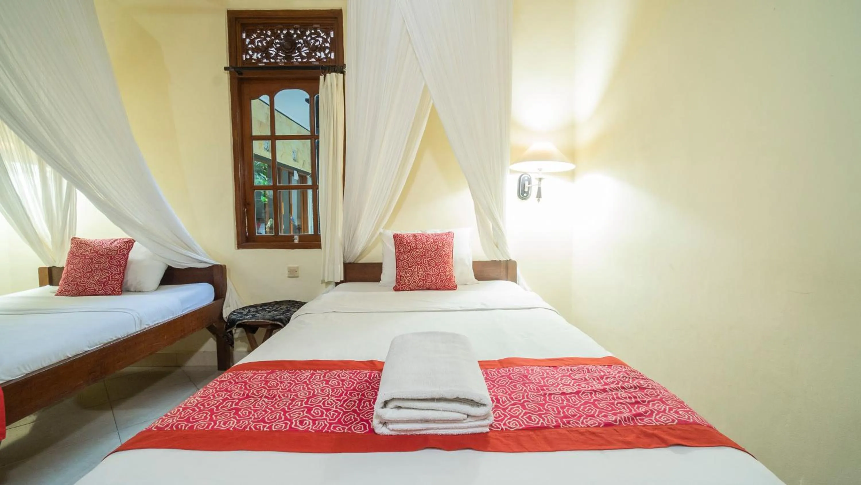 Bed in Raka House Accommodation