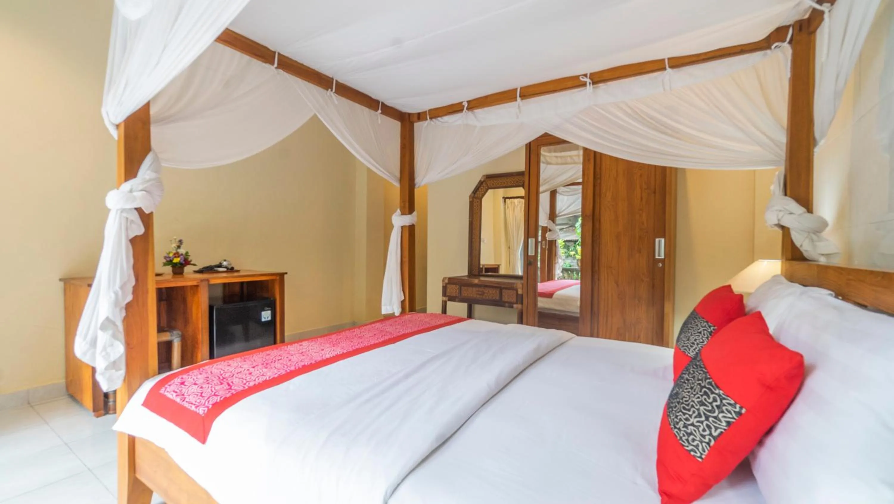 Bed in Raka House Accommodation