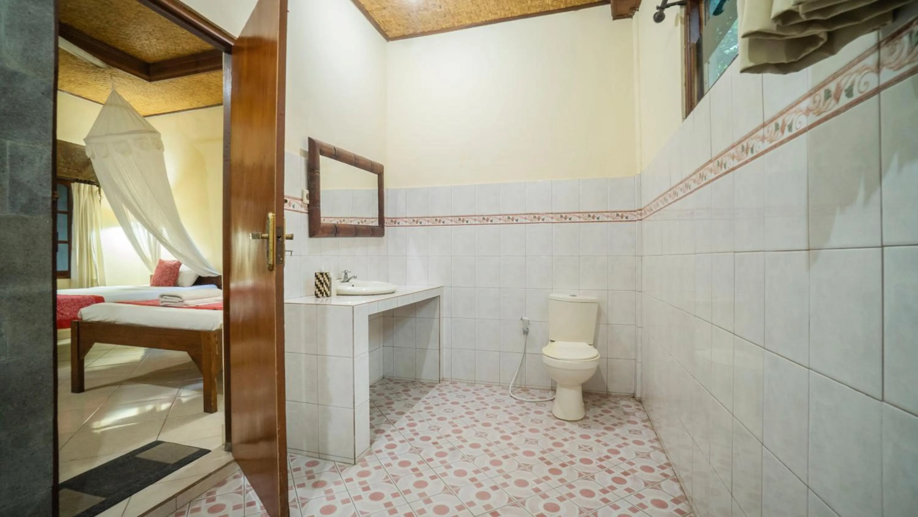 Bathroom in Raka House Accommodation