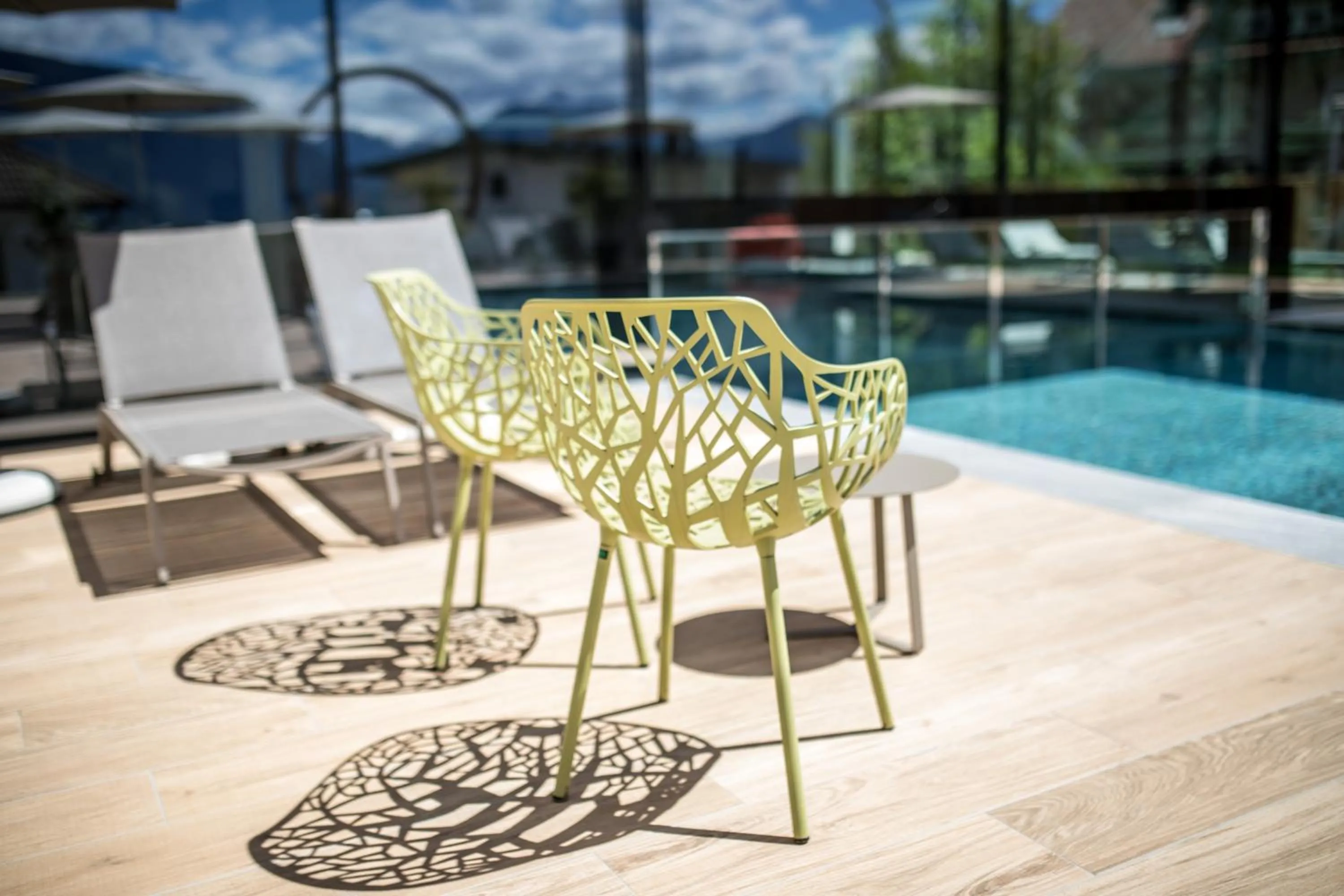 Swimming pool in Hilburger Hotel