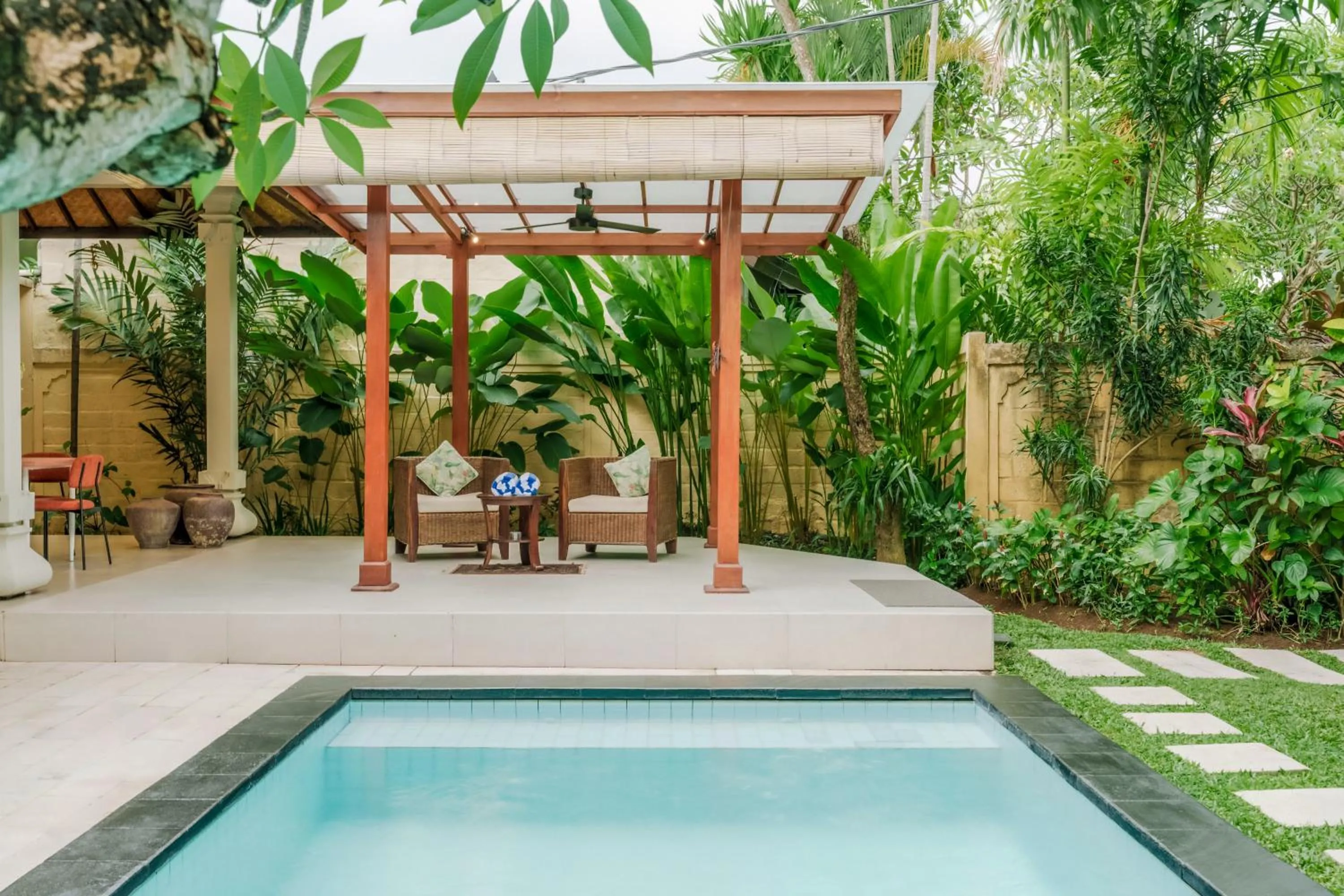 Villa Taman Rahasia, Sitara Villa Group
