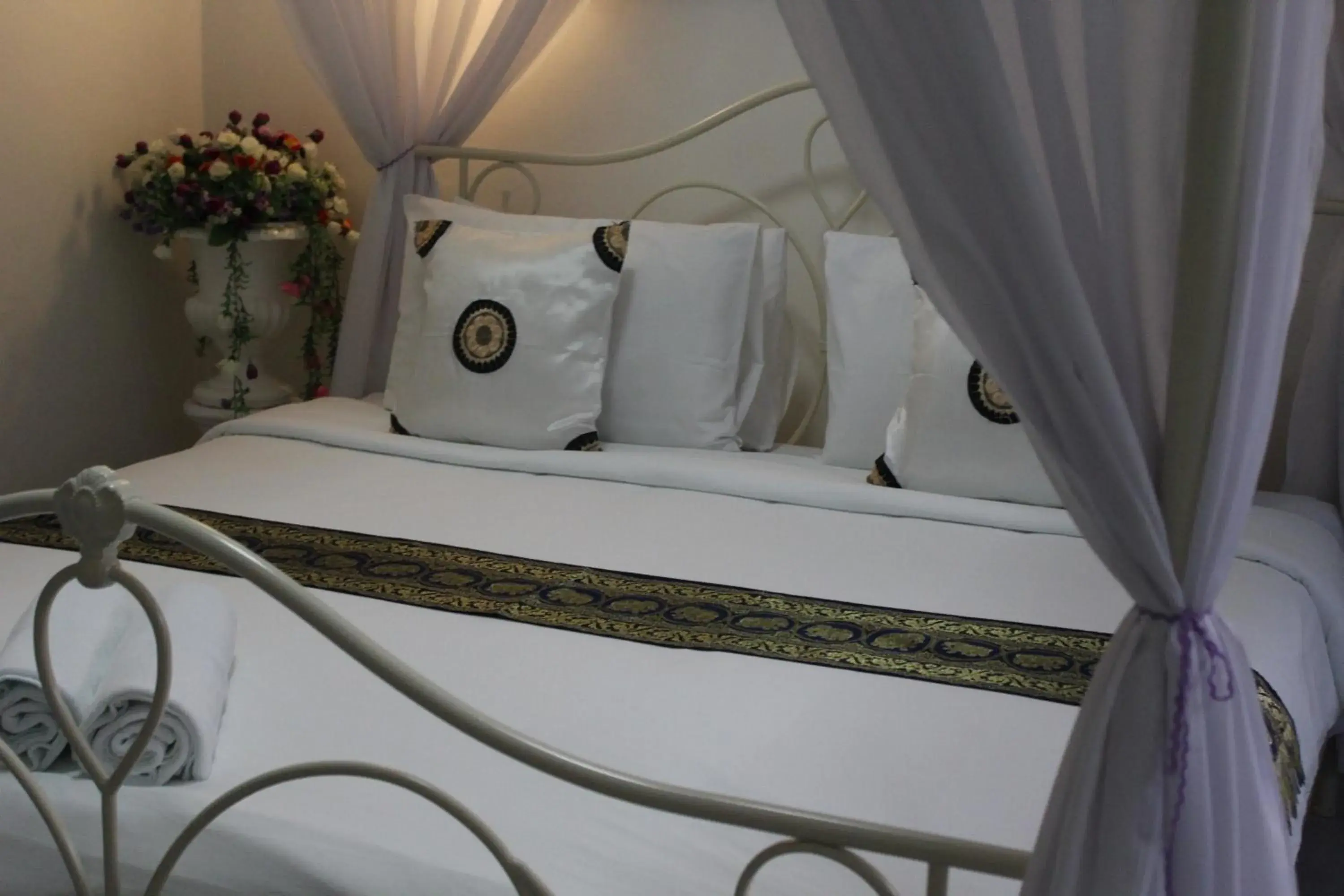 Photo of the whole room, Bed in White Elephant Resort Photo of the whole room, Bed in White Elephant Resort