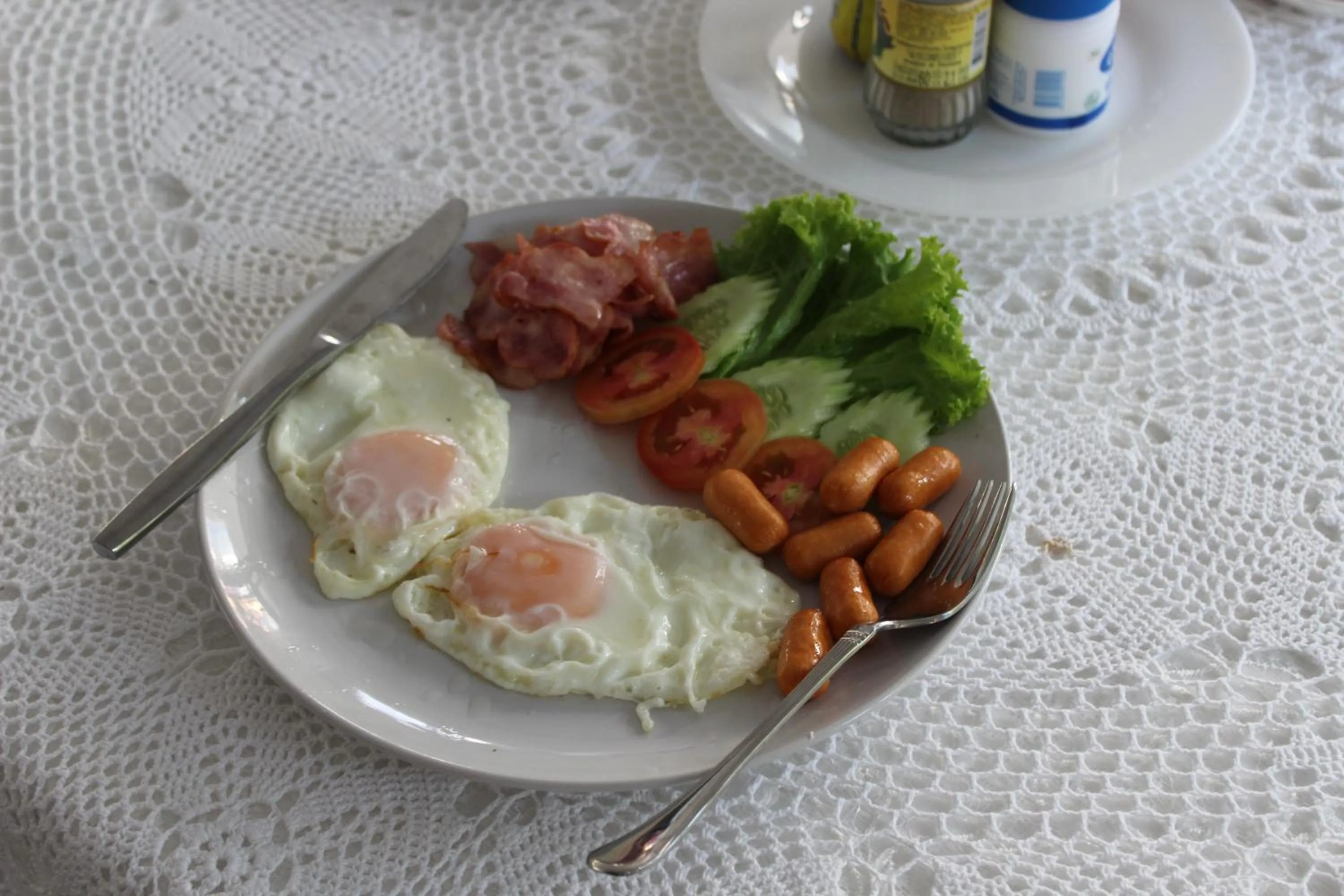 English/Irish breakfast in White Elephant Resort