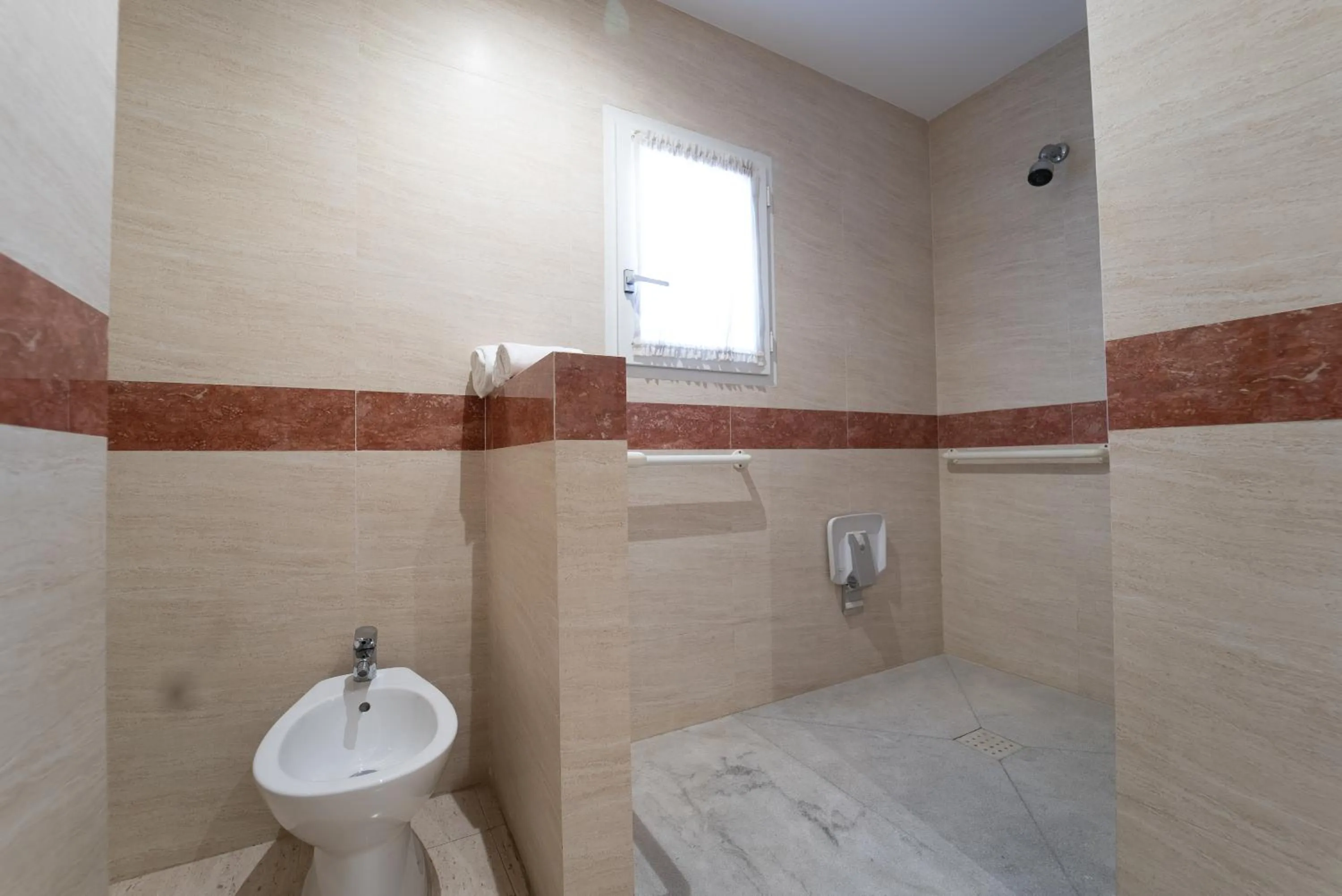 Shower in Hotel Piedra Paloma by Croma