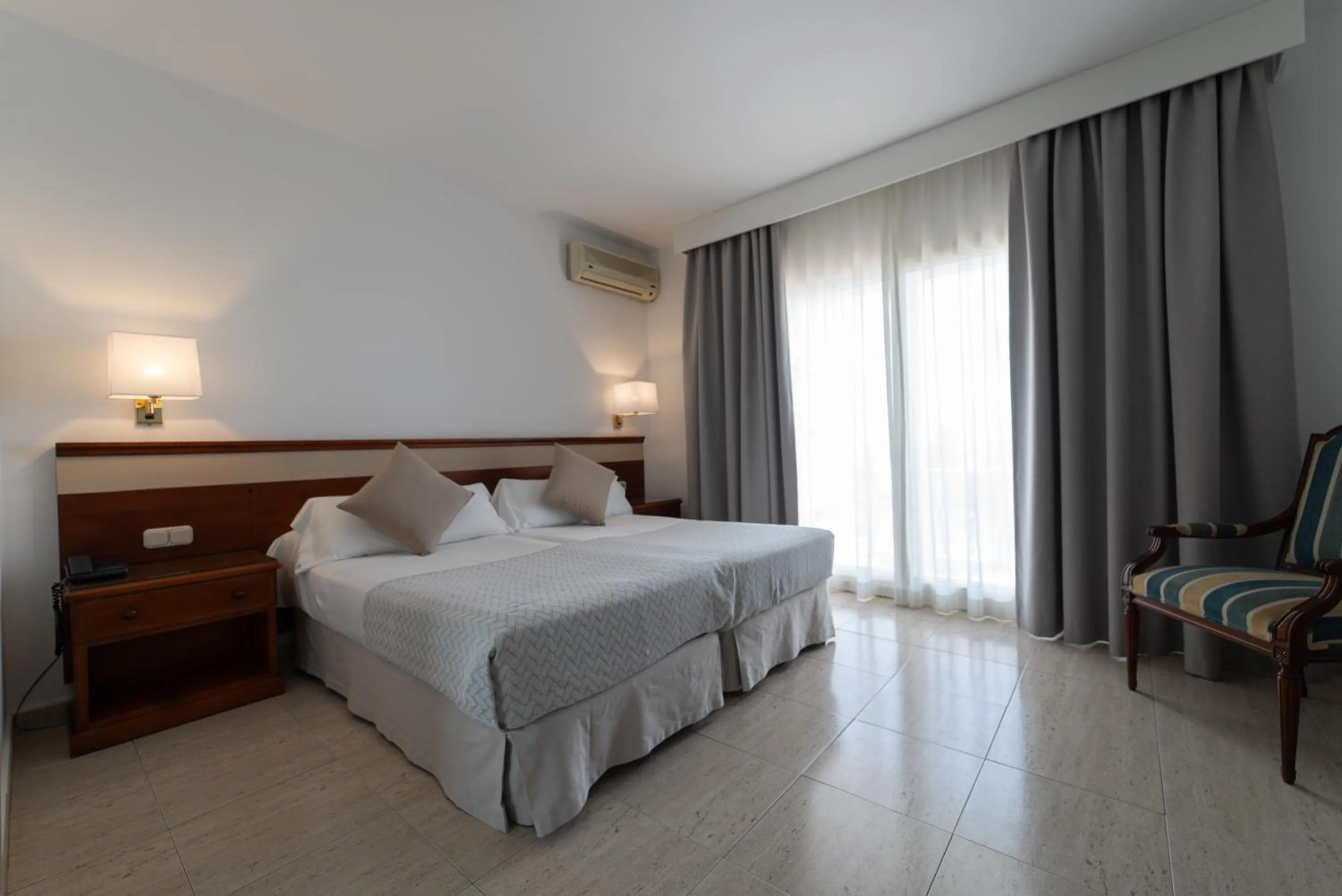 Bed in Hotel Piedra Paloma by Croma