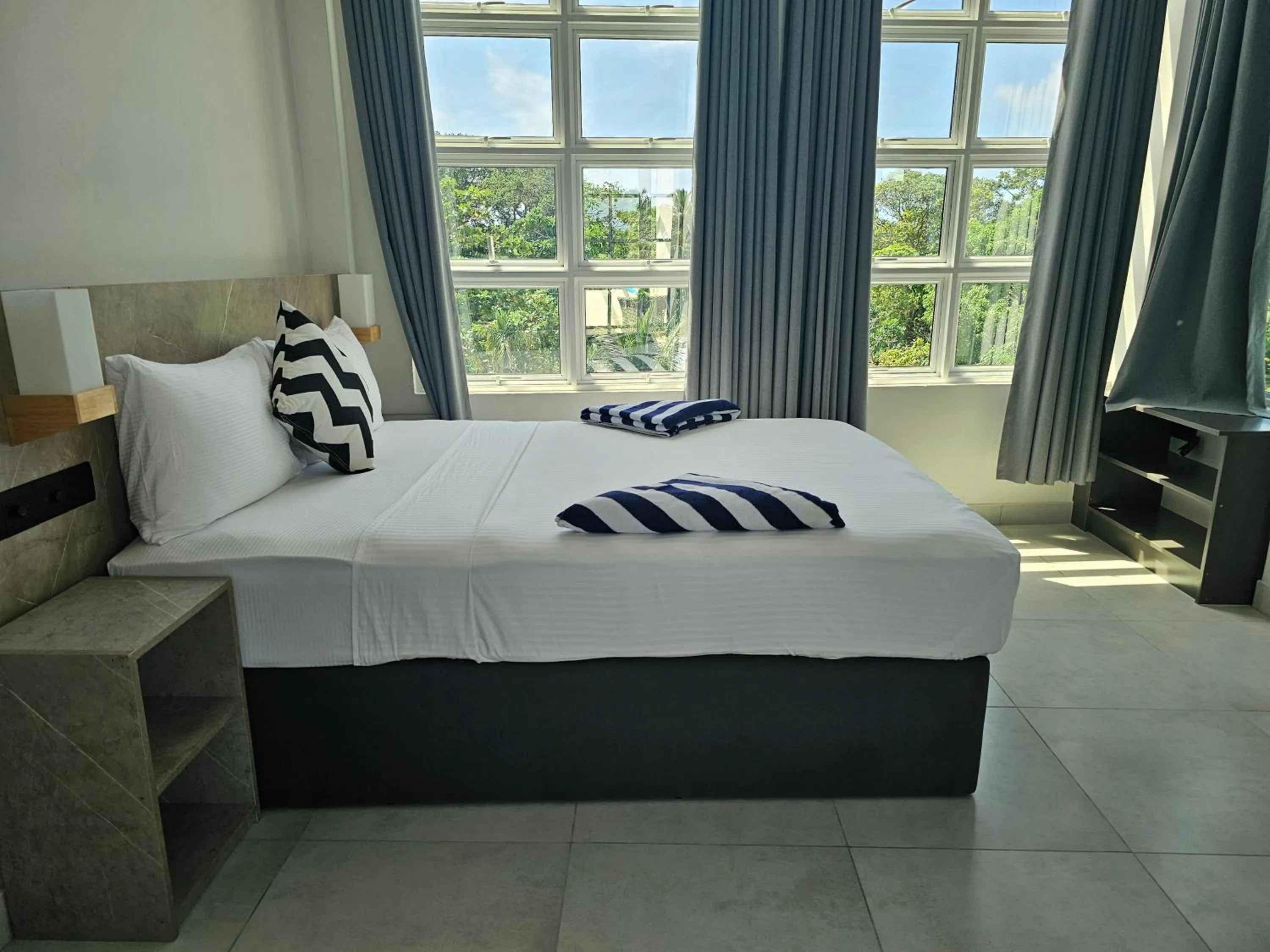 Bed in Shams Thoddoo