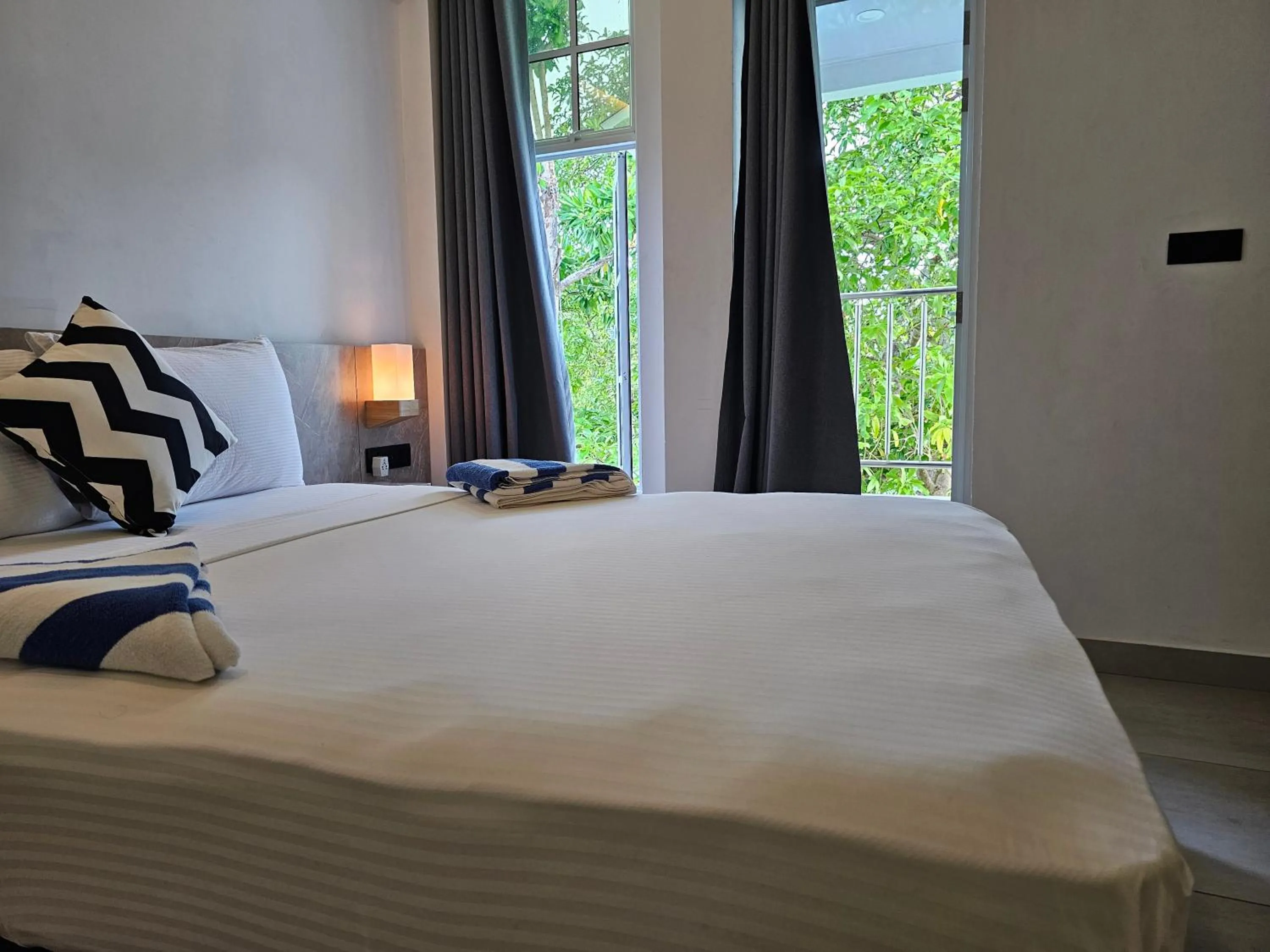 Bed in Shams Thoddoo