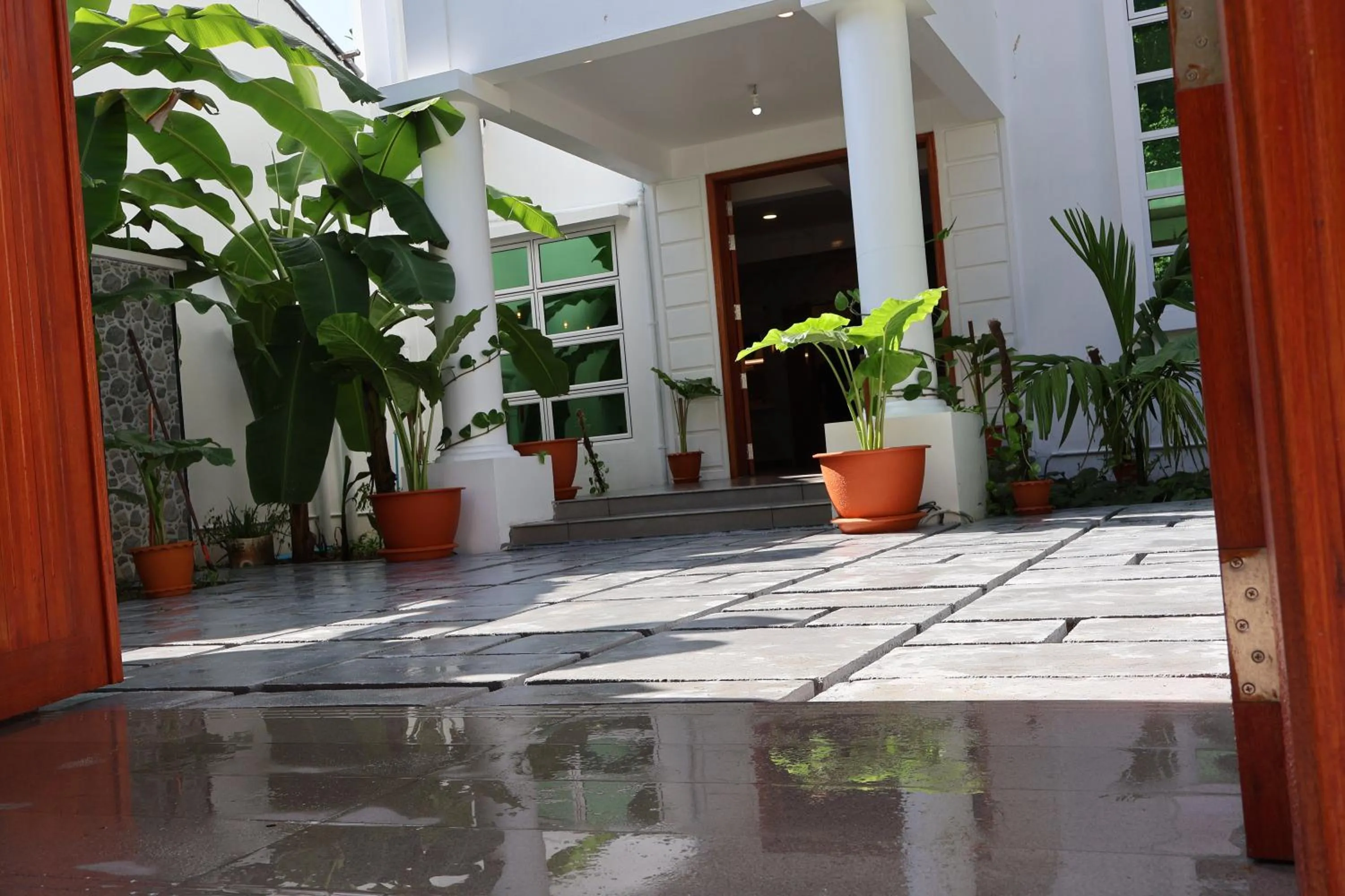 Property building in Shams Thoddoo