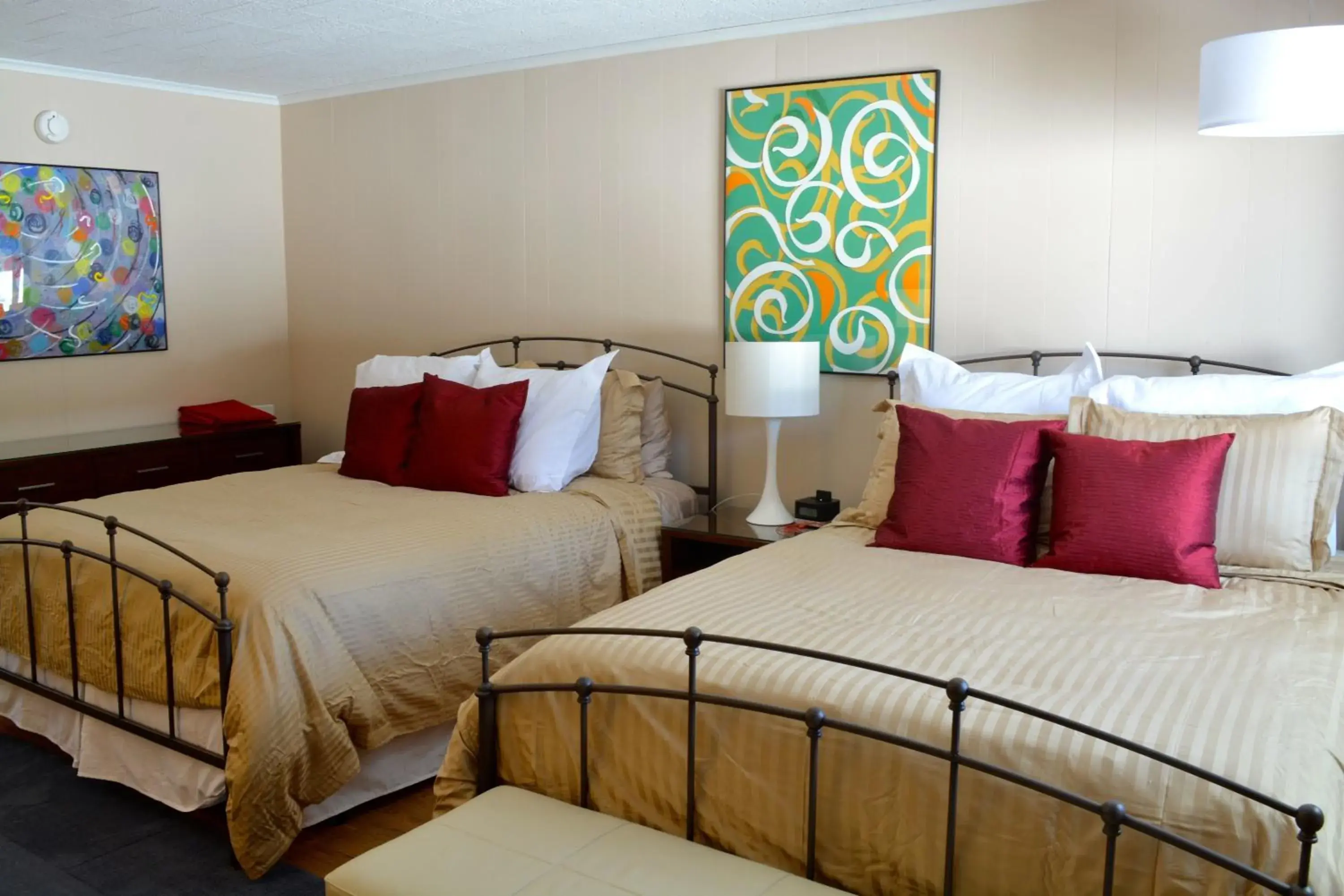 Deluxe Queen Room with Two Queen Beds in Gore Mountain Lodge Deluxe Queen Room with Two Queen Beds in Gore Mountain Lodge