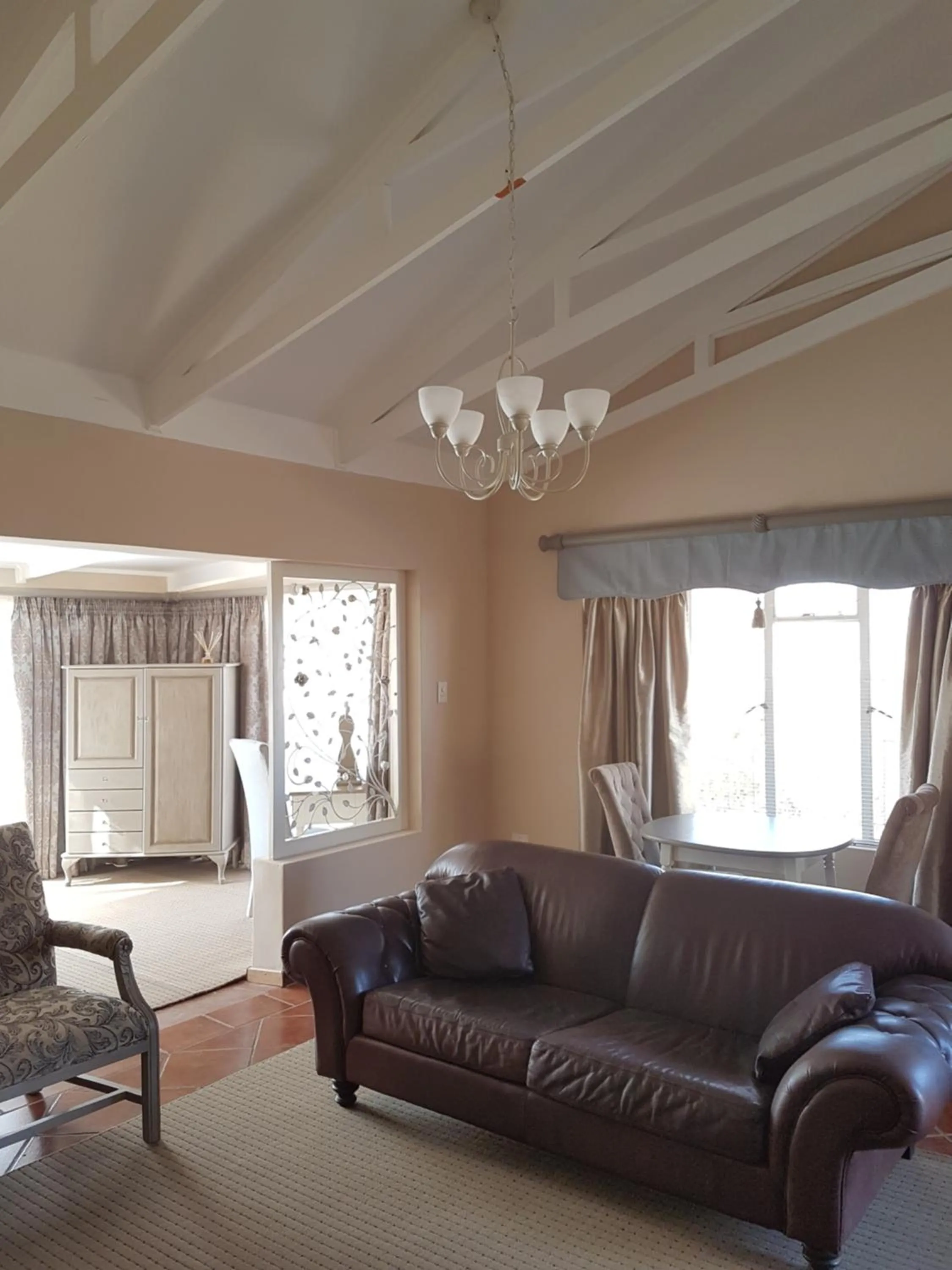 Living room in Clarens Retreat