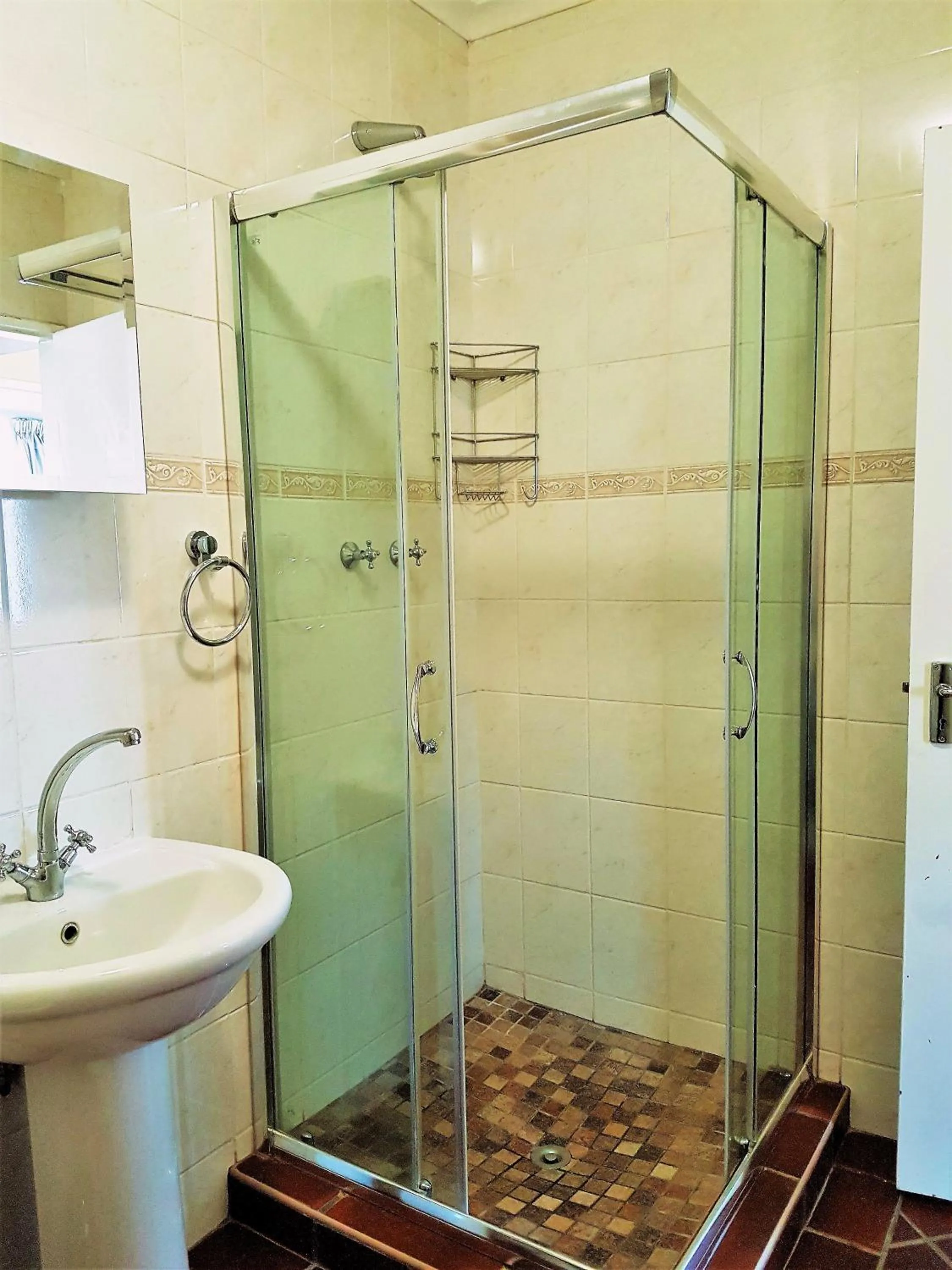Bathroom in Clarens Retreat