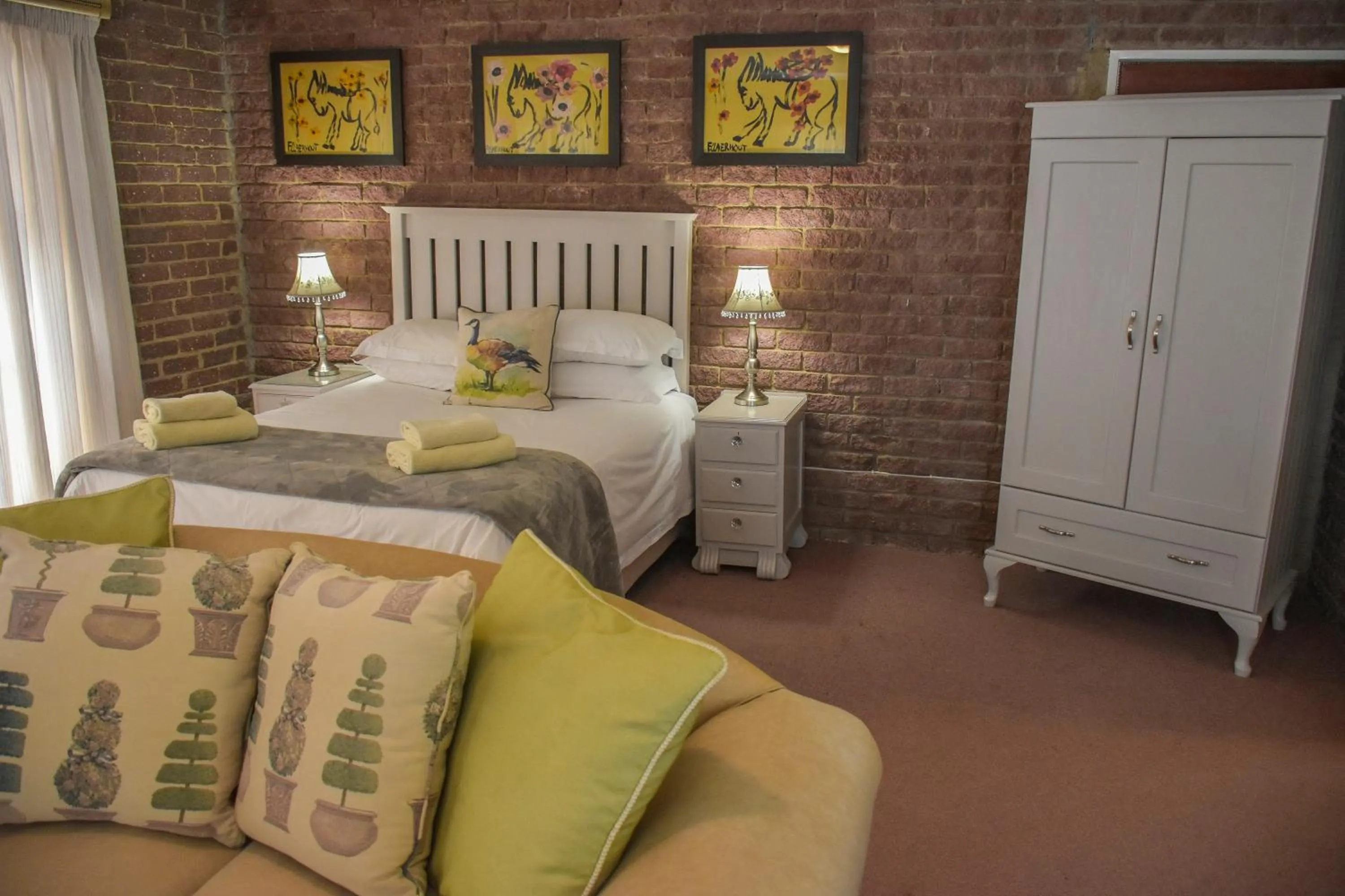 Bedroom, Bed in Clarens Retreat