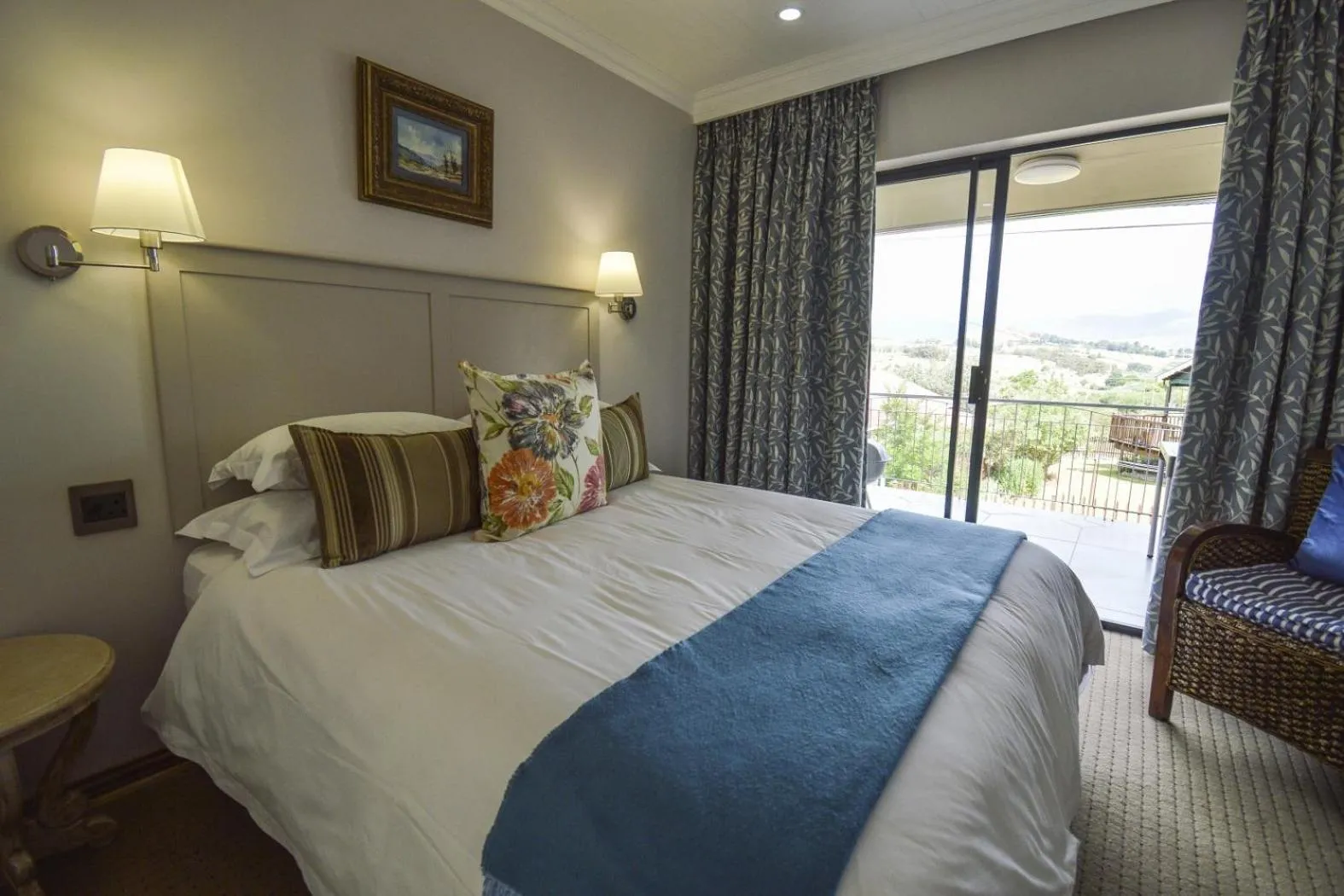 Bedroom, Bed in Clarens Retreat