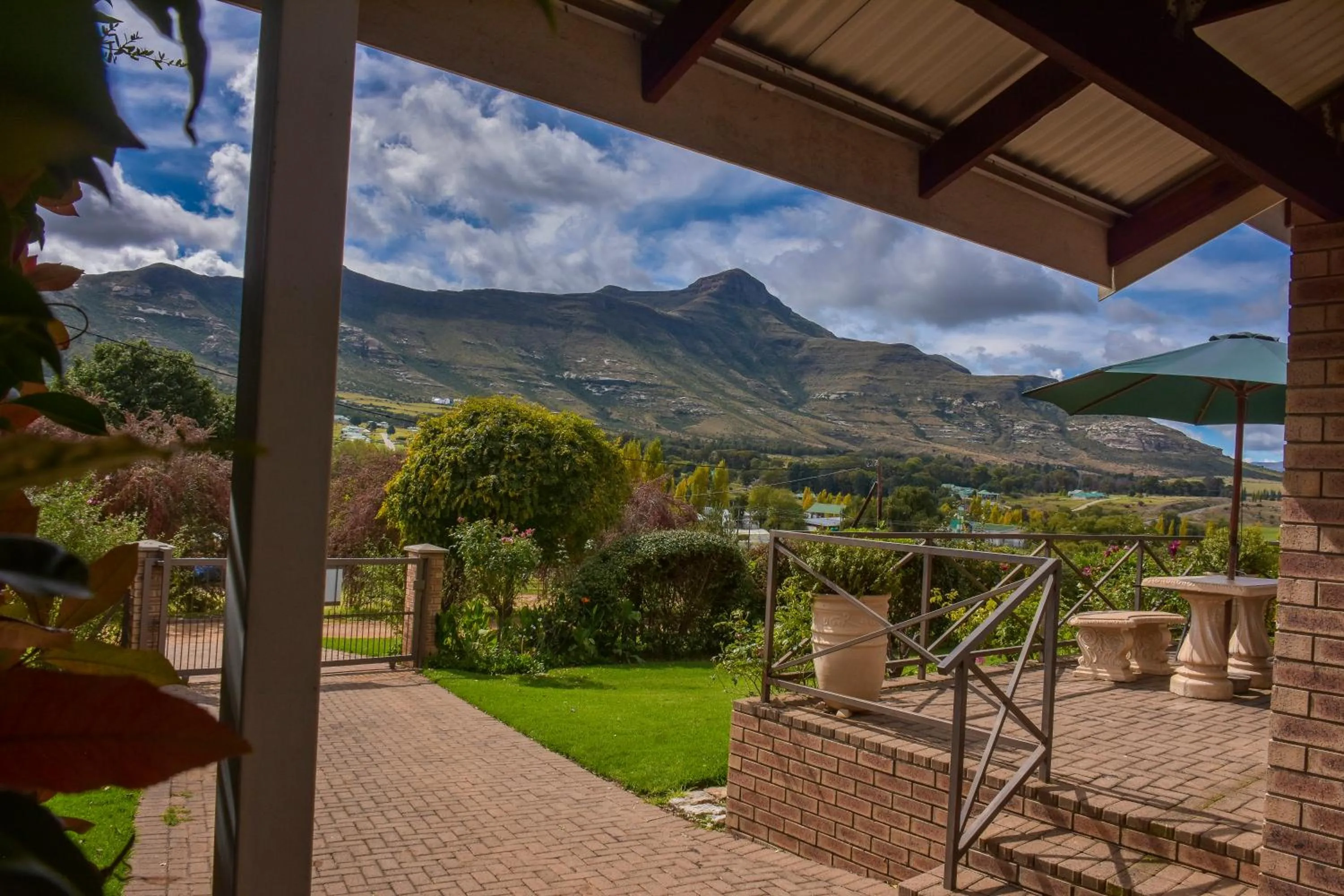 Mountain view in Clarens Retreat