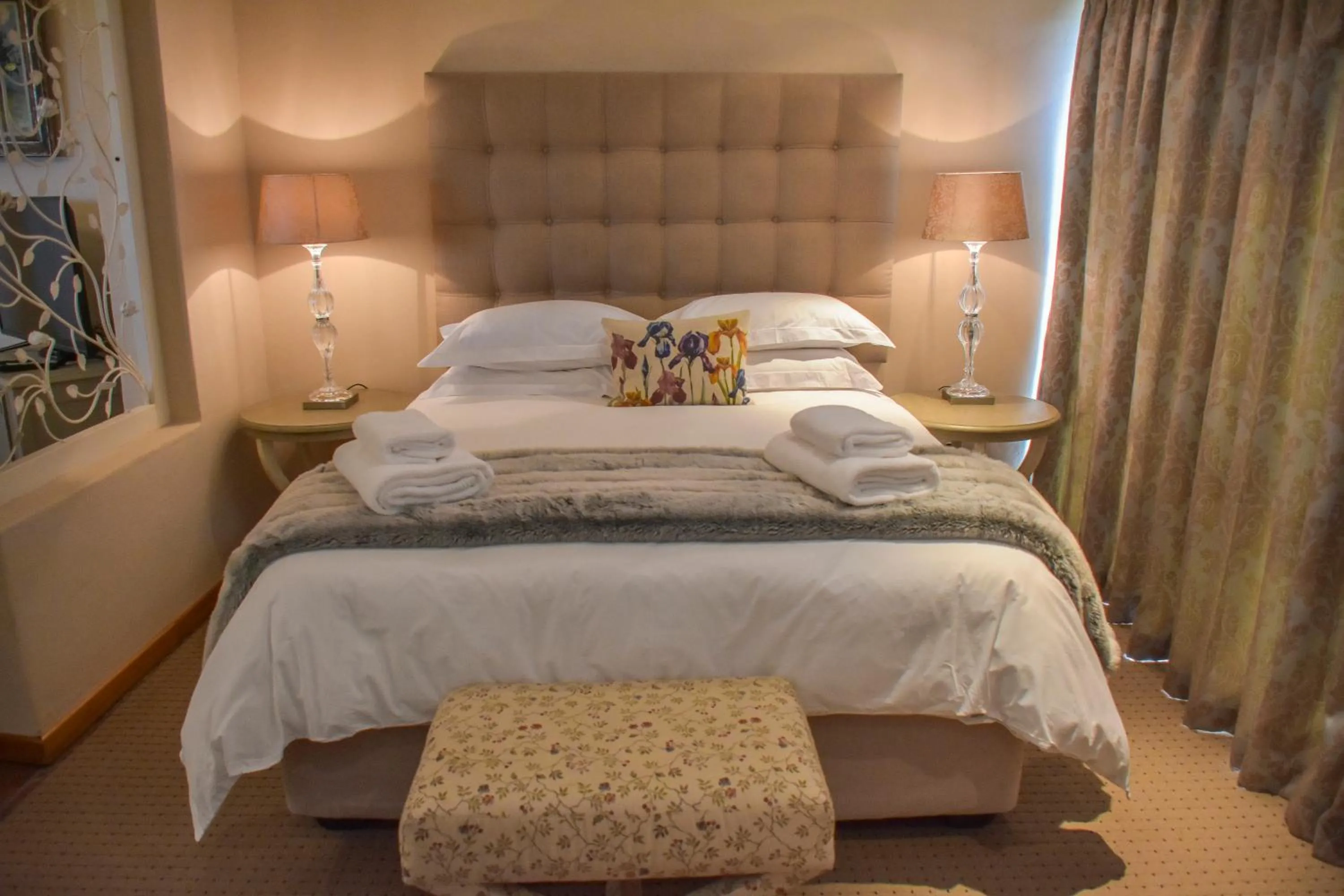 Bedroom, Bed in Clarens Retreat
