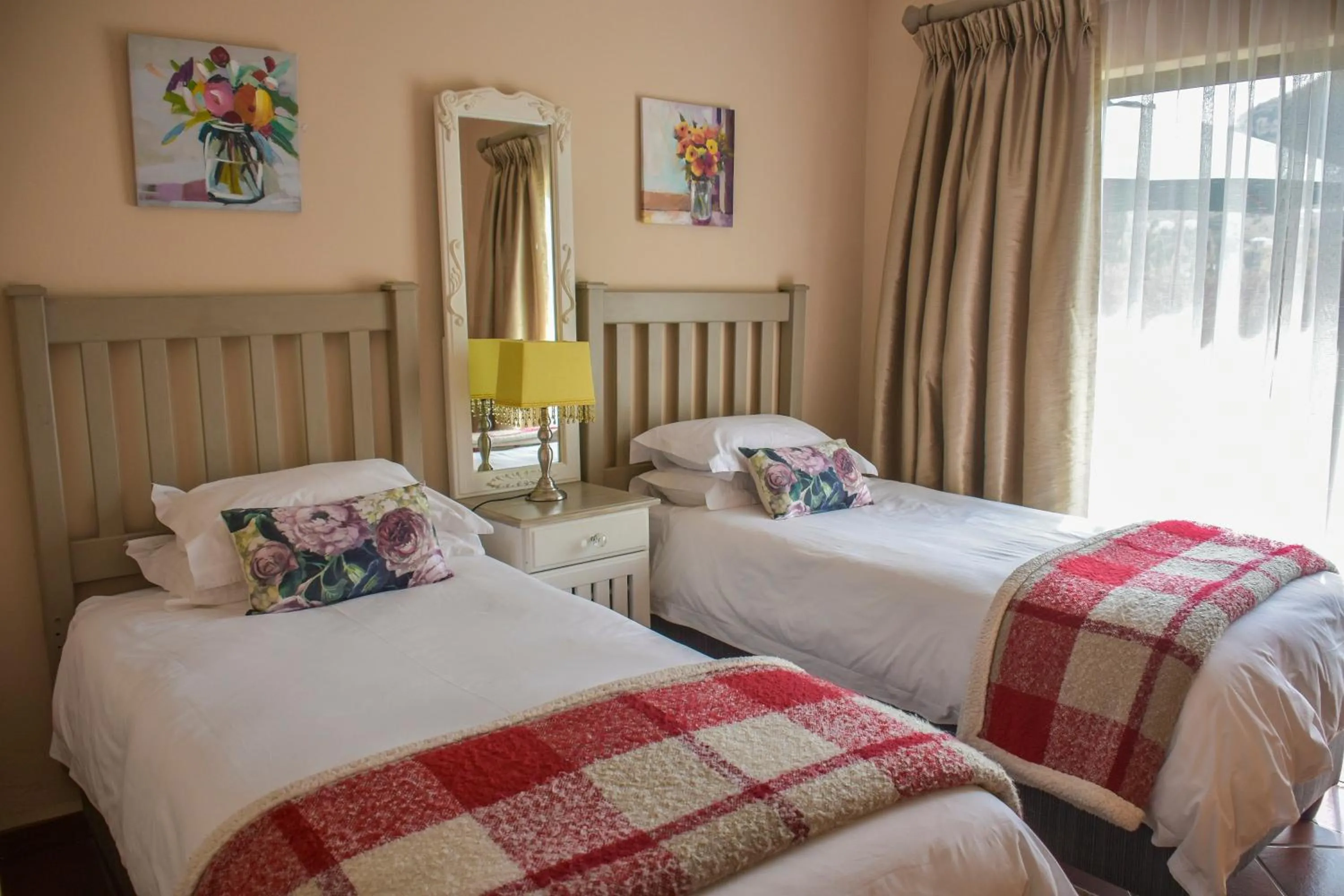 Bedroom, Bed in Clarens Retreat
