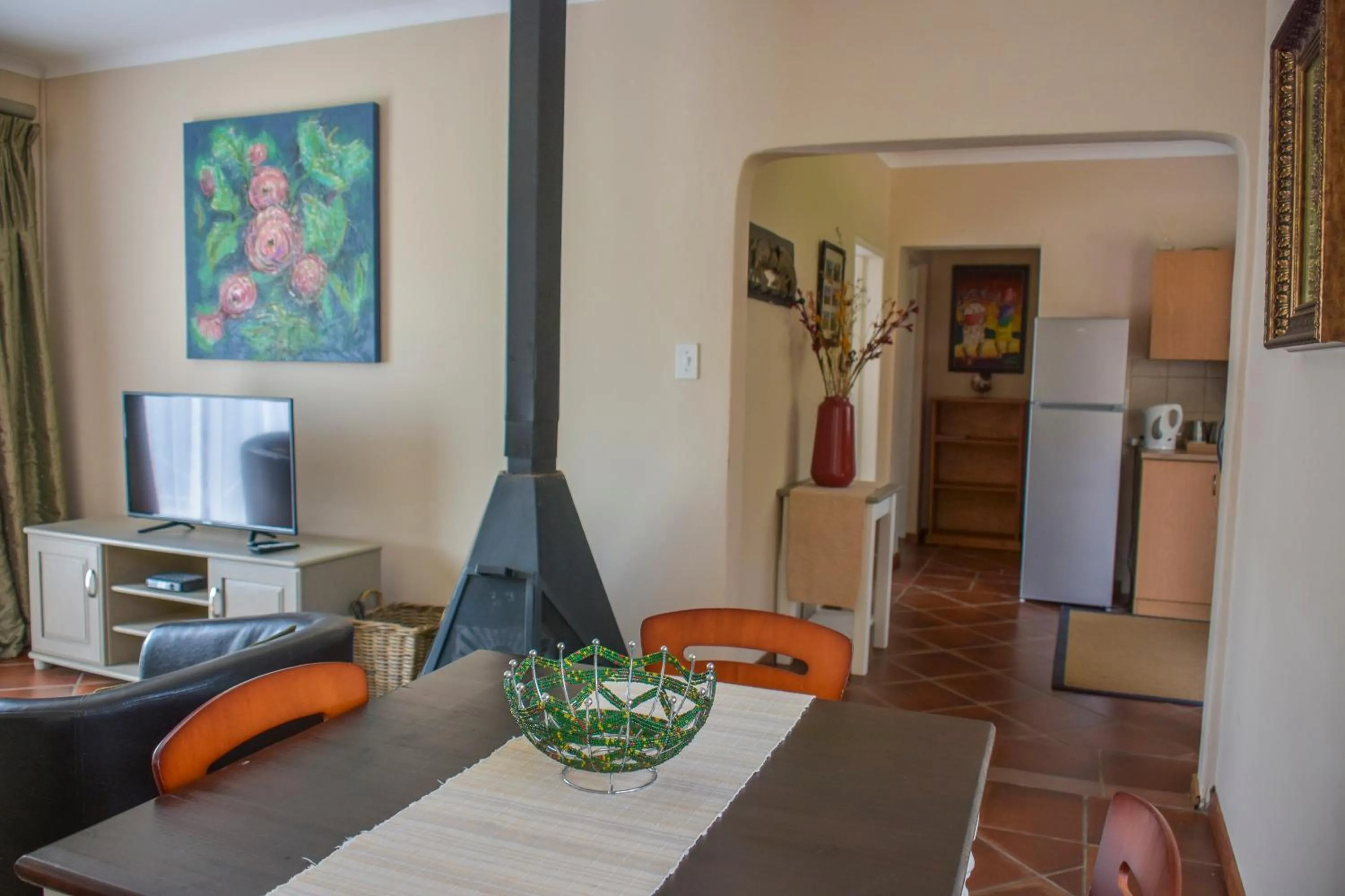 Dining area in Clarens Retreat