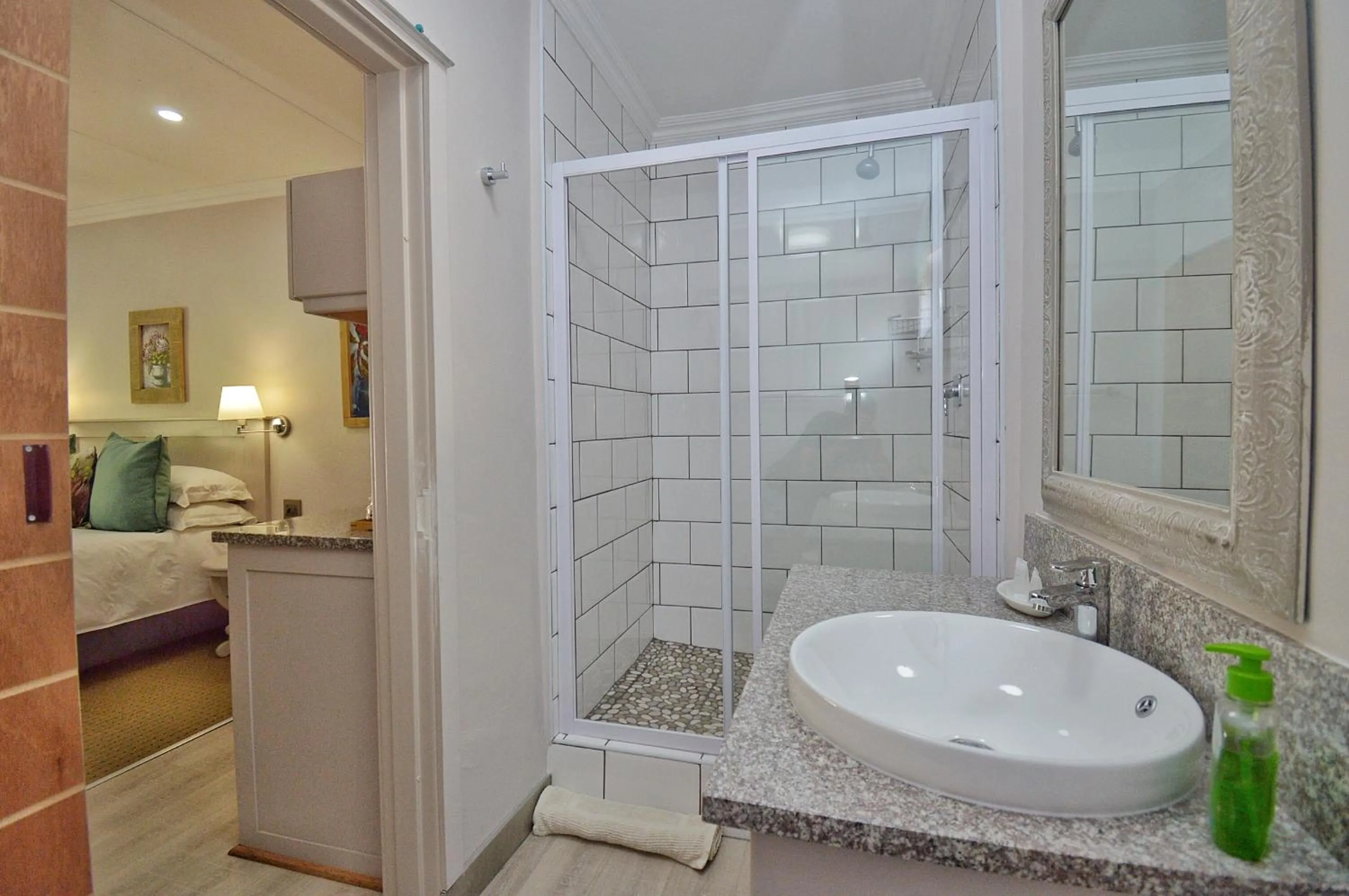 Bathroom in Clarens Retreat