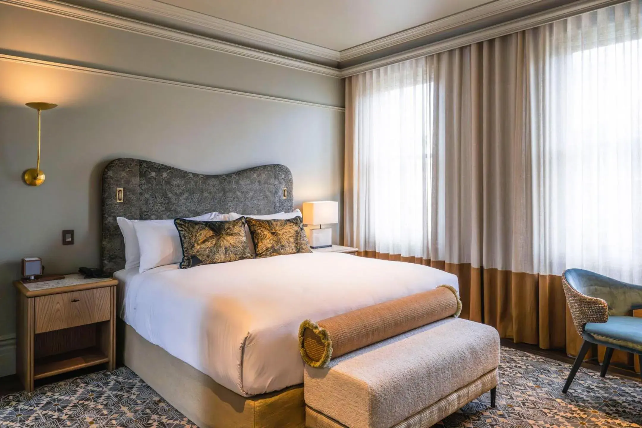 Superior King Suite in The Grand National Hotel by Saint Peter Superior King Suite in The Grand National Hotel by Saint Peter