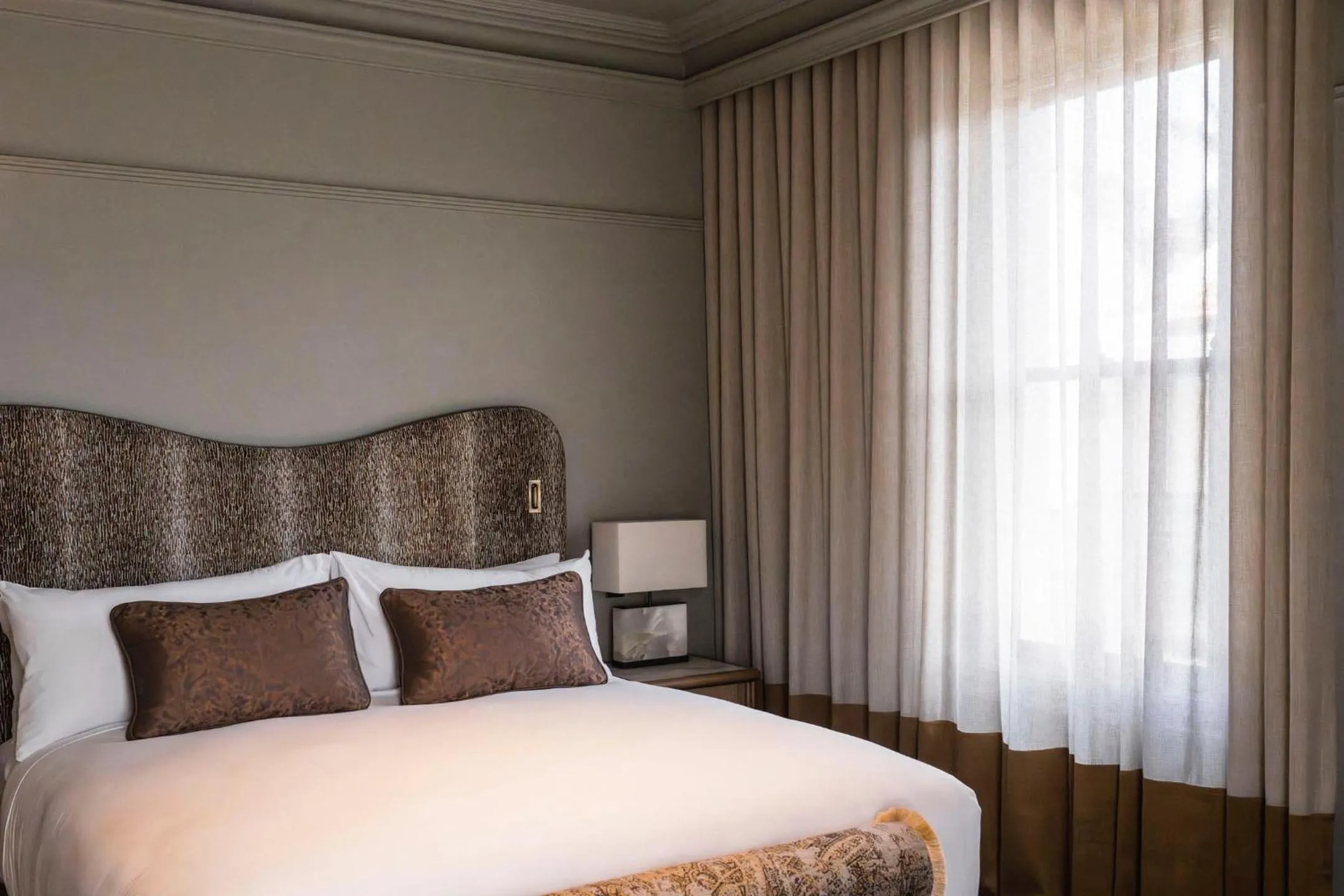 Executive Suite in The Grand National Hotel by Saint Peter