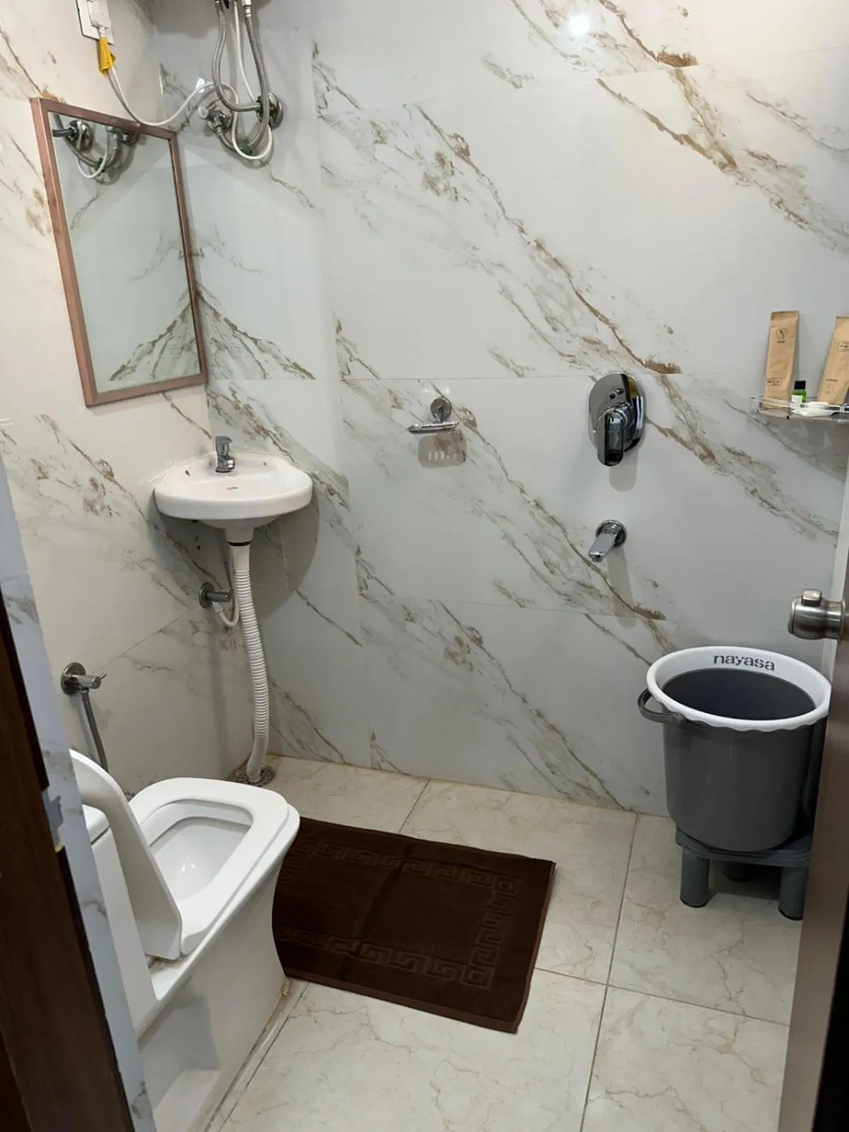 Double Room in Hotel Apex Inn Hyderabad Airport