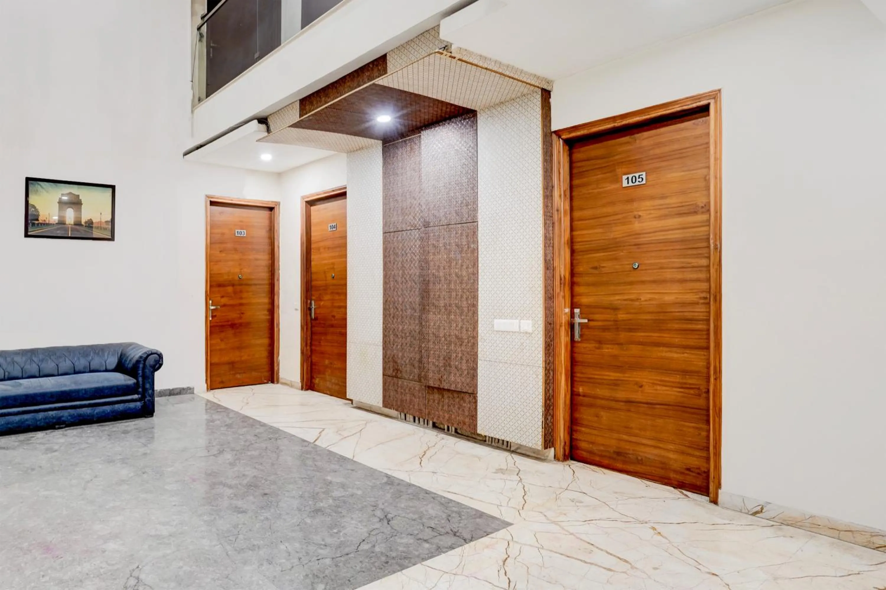 Seating area in Super Townhouse Sector 47 Near Medanta