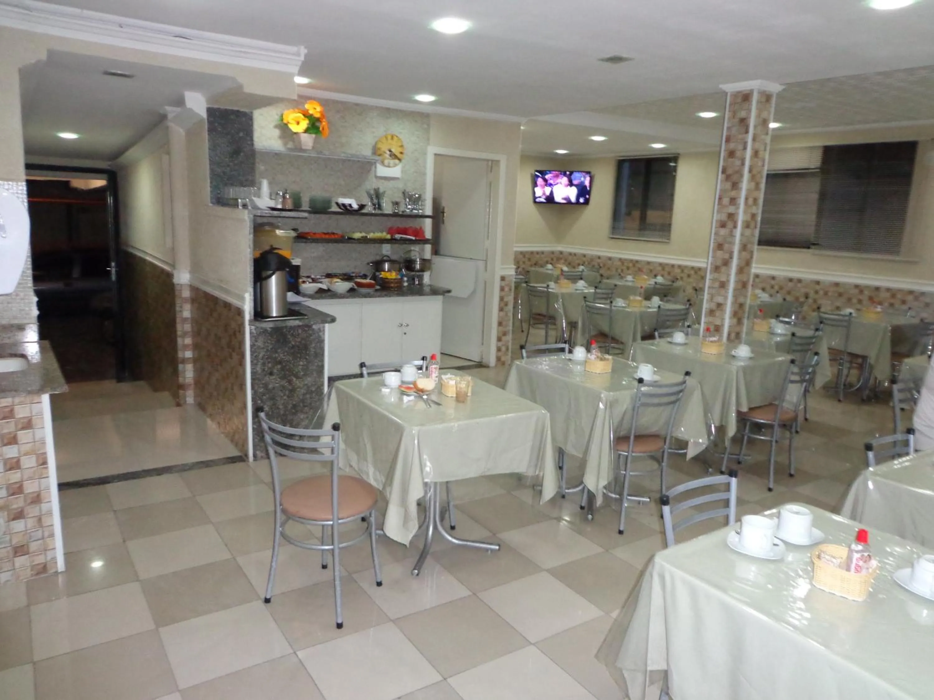 Restaurant/places to eat in Hotel Ourinhos - Centro de São Paulo - Próximo 25 de Março e Brás