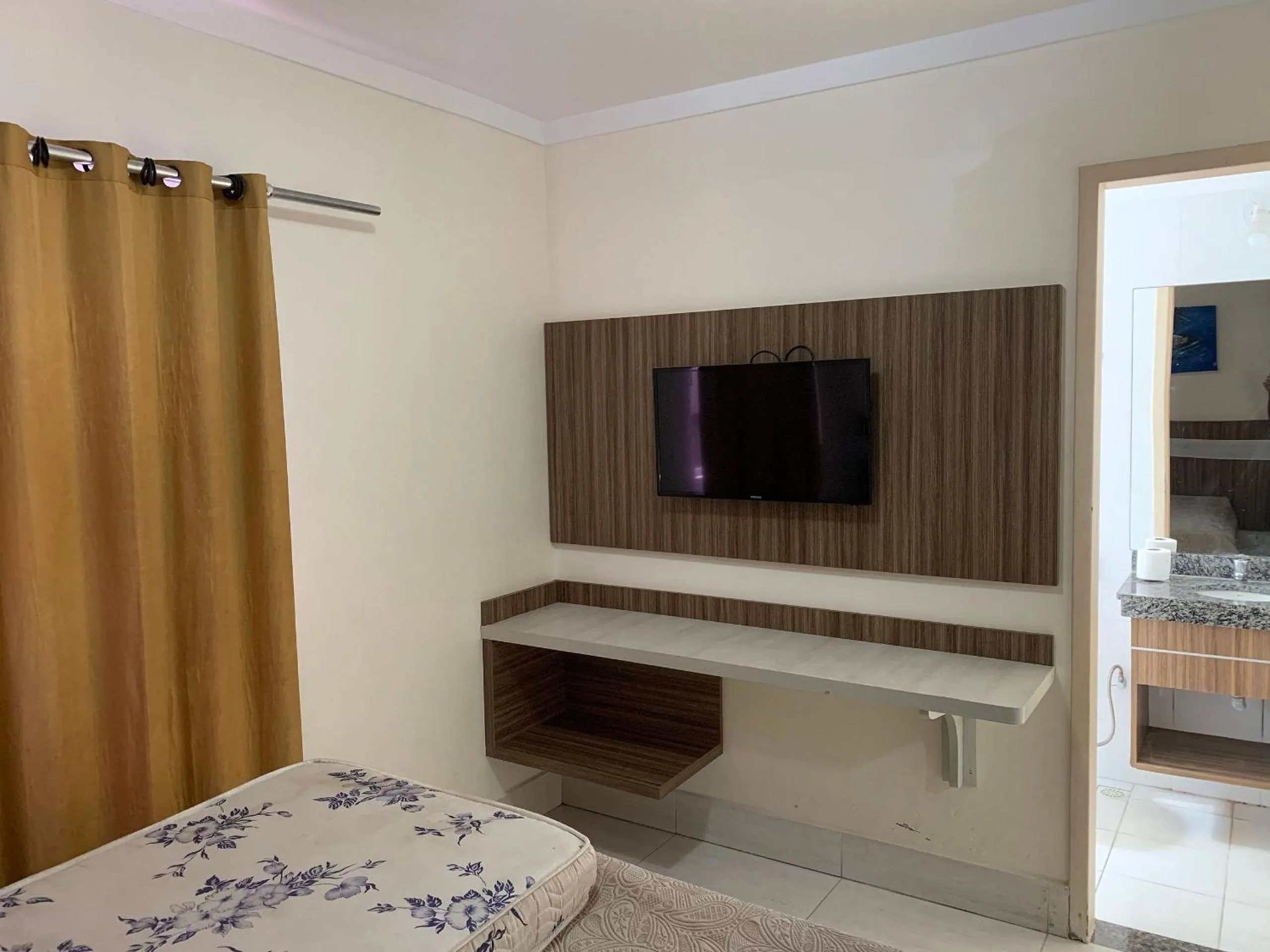 Bed in Lacqua diRoma II