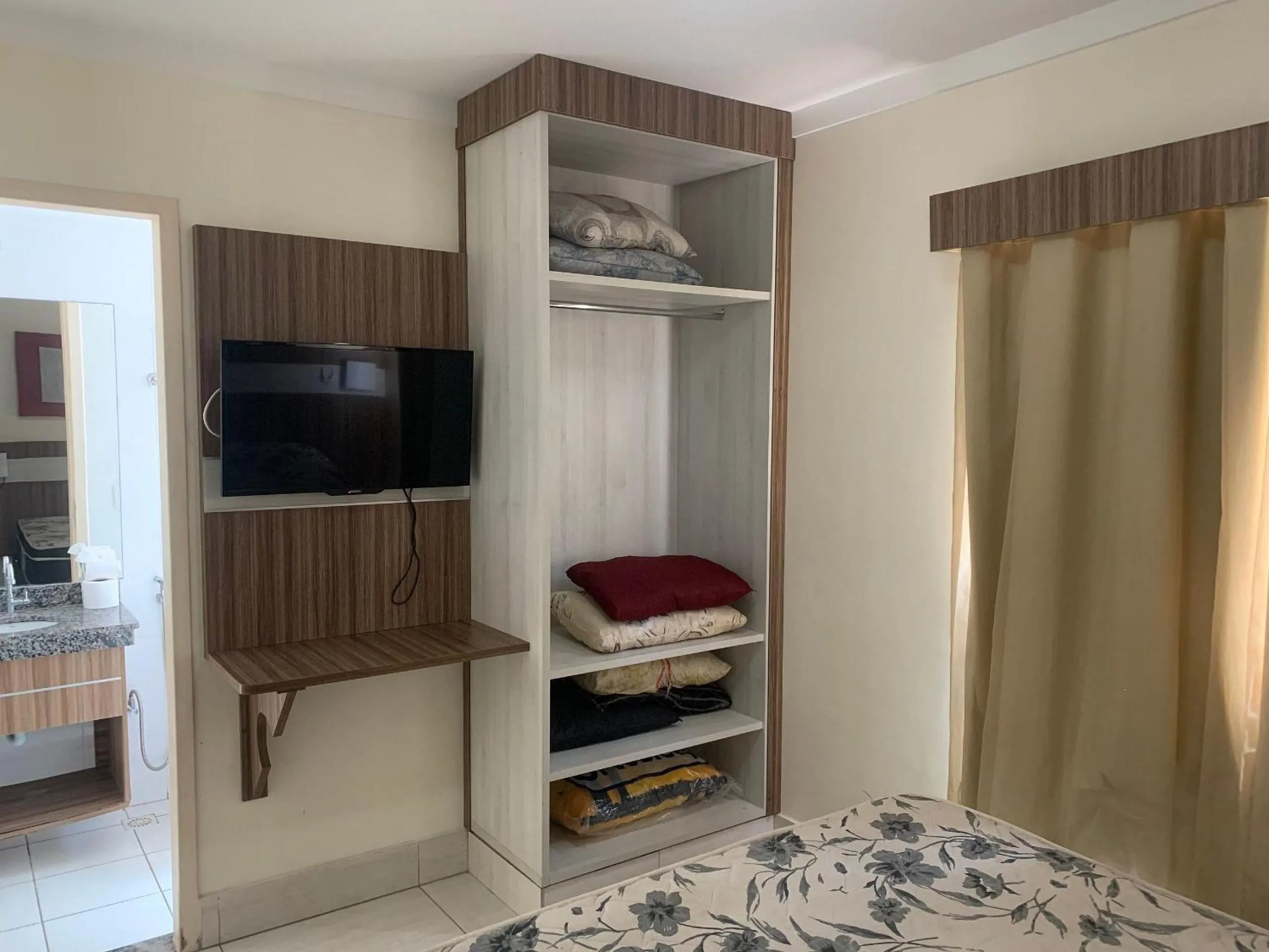 Bed in Lacqua diRoma II