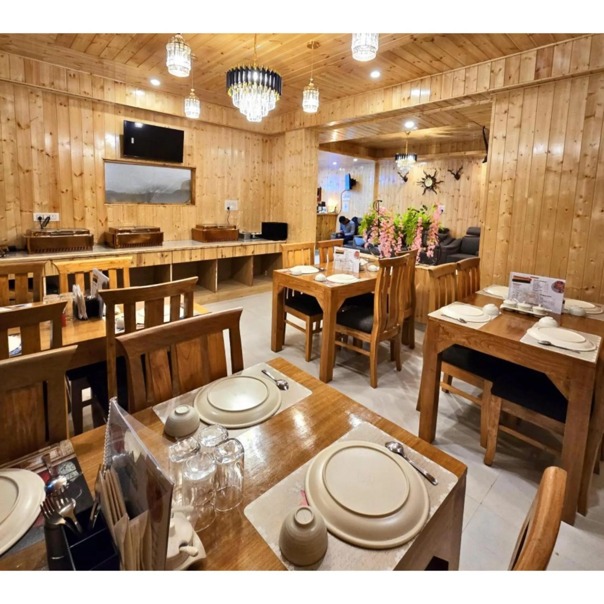 Breakfast in MB Igloo Resort