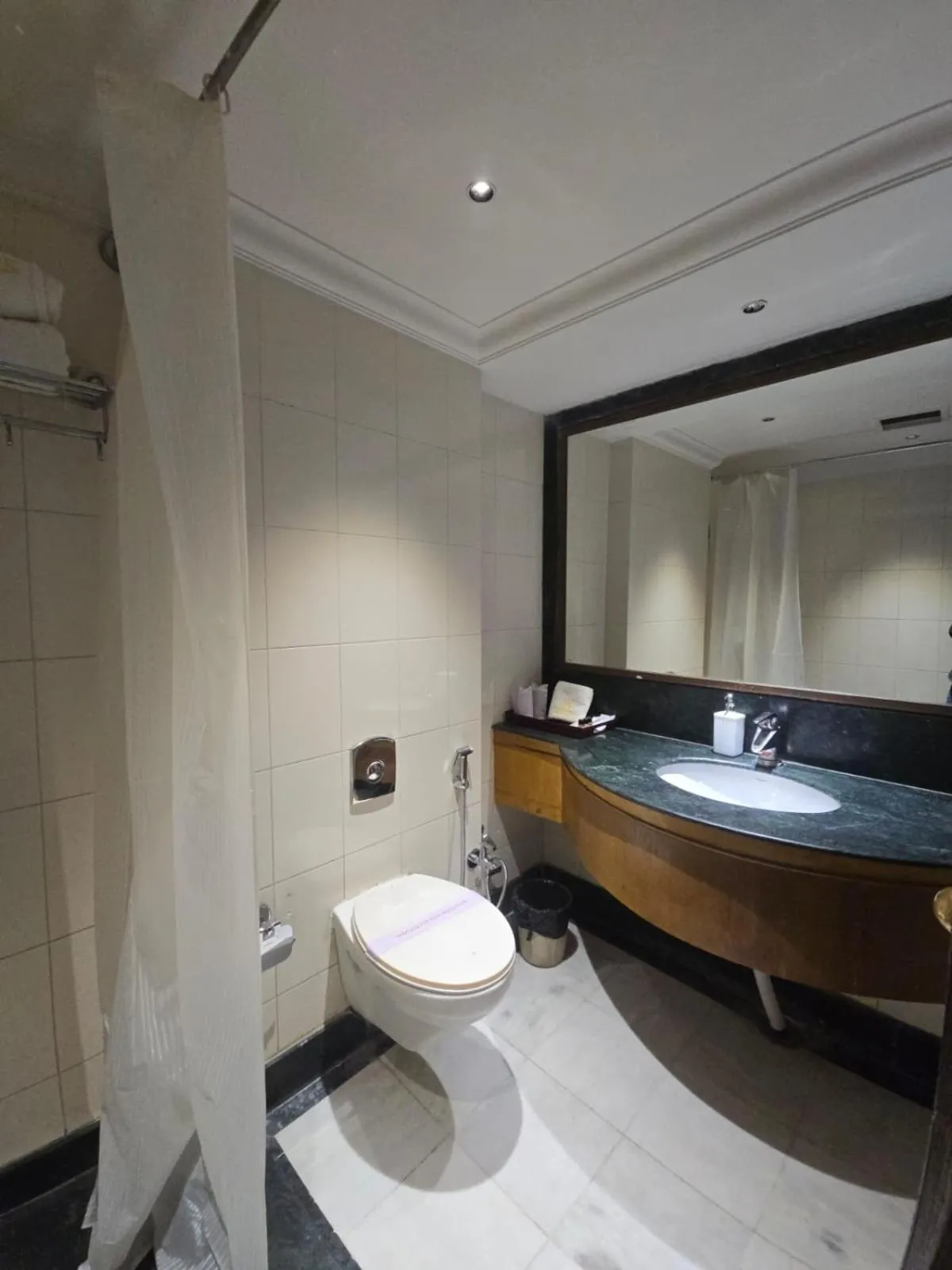 Bathroom in Hotel Supreme Suites I B2B Friendly I Ludhiana