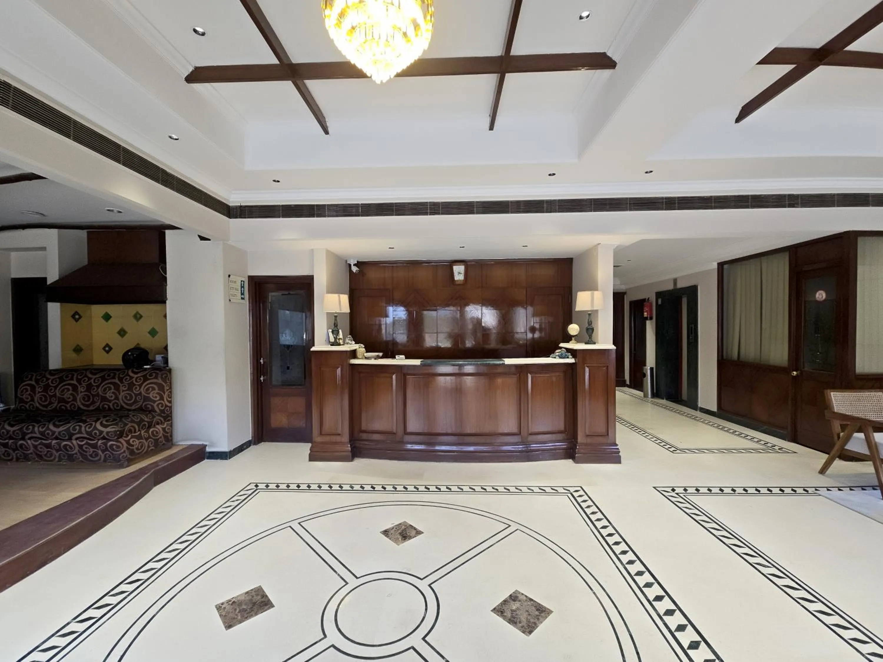 Lobby or reception in Hotel Supreme Suites I B2B Friendly I Ludhiana