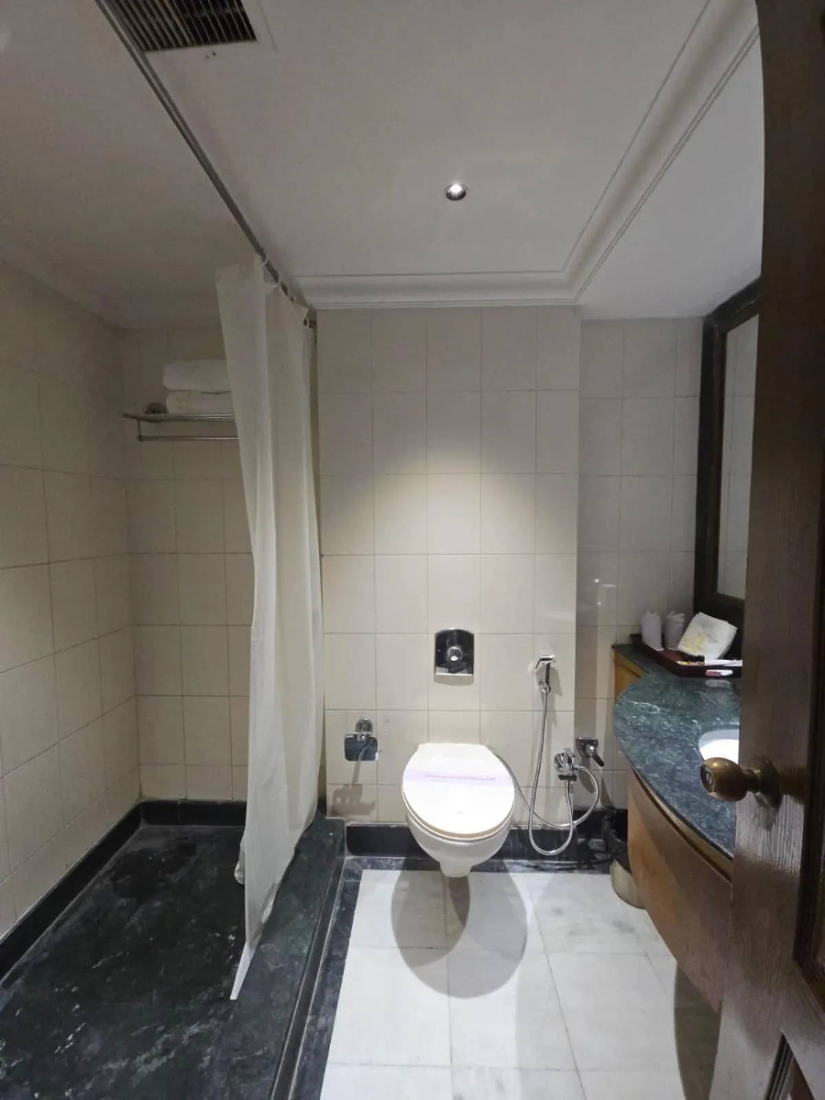 Bathroom in Hotel Supreme Suites I B2B Friendly I Ludhiana