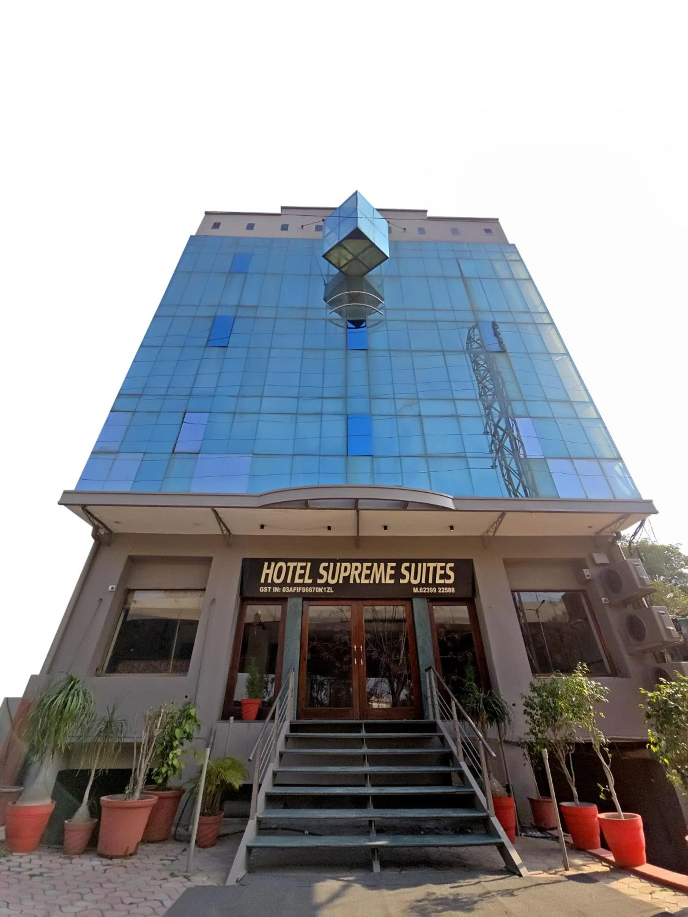 Property building in Hotel Supreme Suites I B2B Friendly I Ludhiana