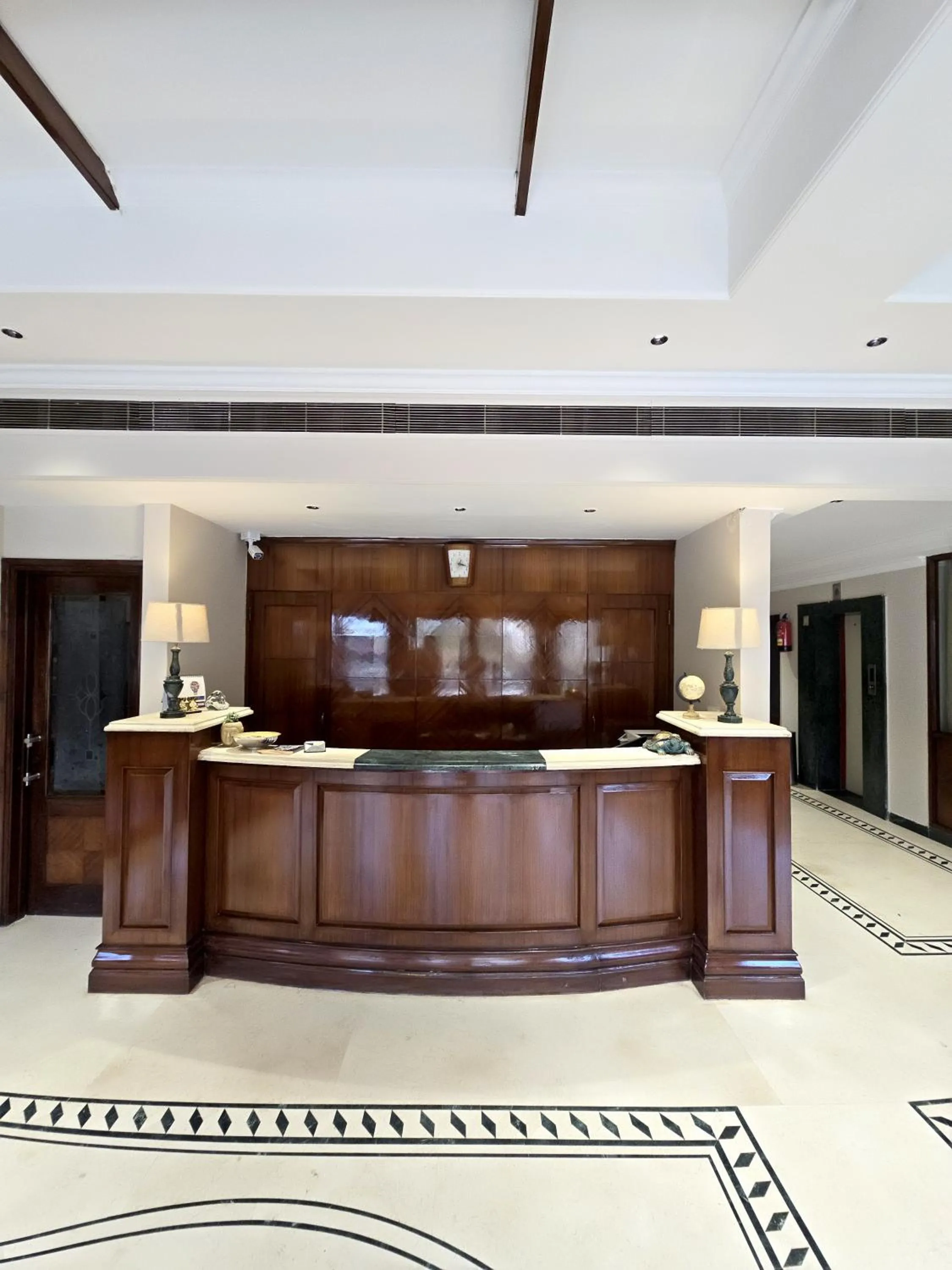 Lobby or reception in Hotel Supreme Suites I B2B Friendly I Ludhiana