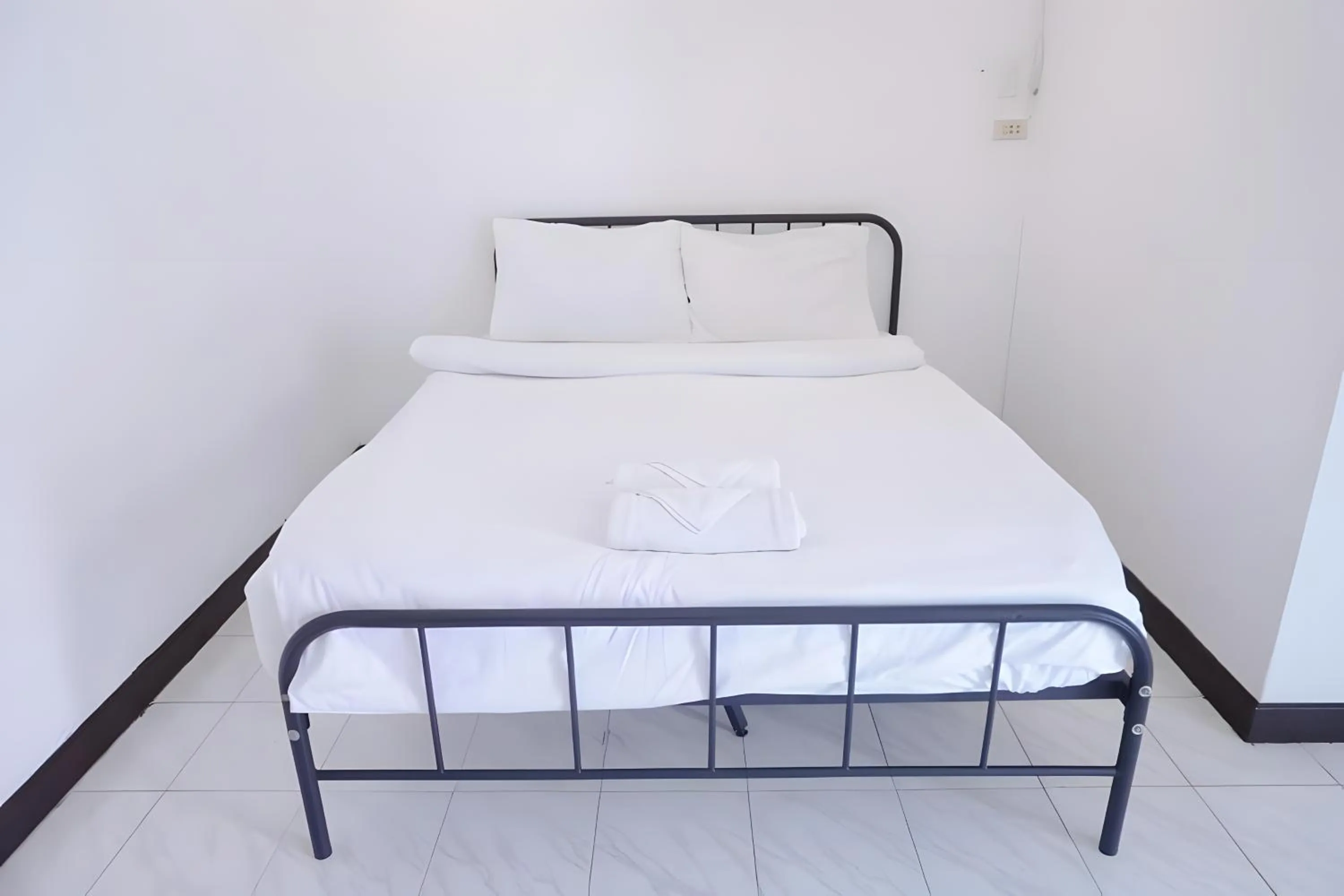 Bed in XX GO INN Phuket Patong Beach