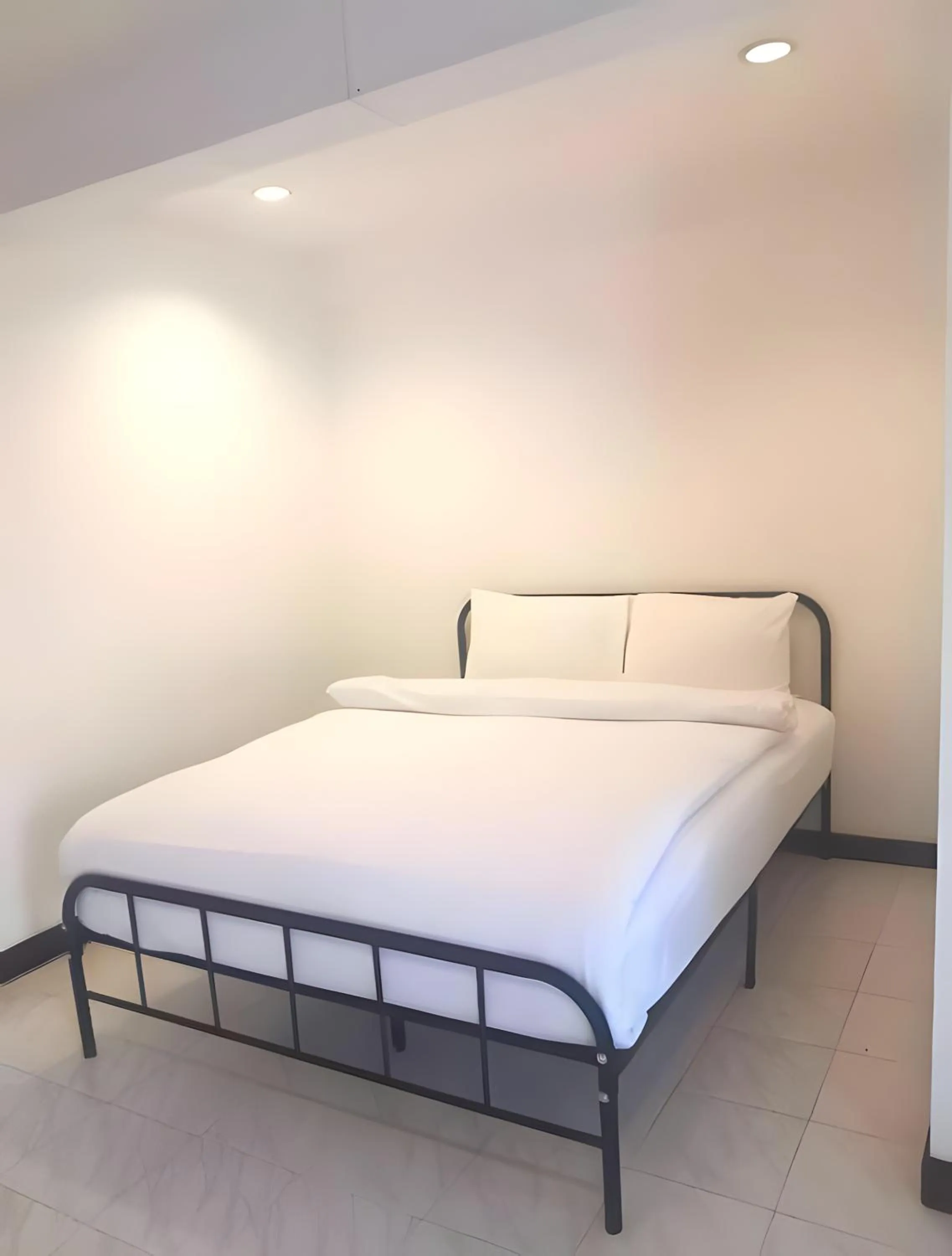 Bed in XX GO INN Phuket Patong Beach