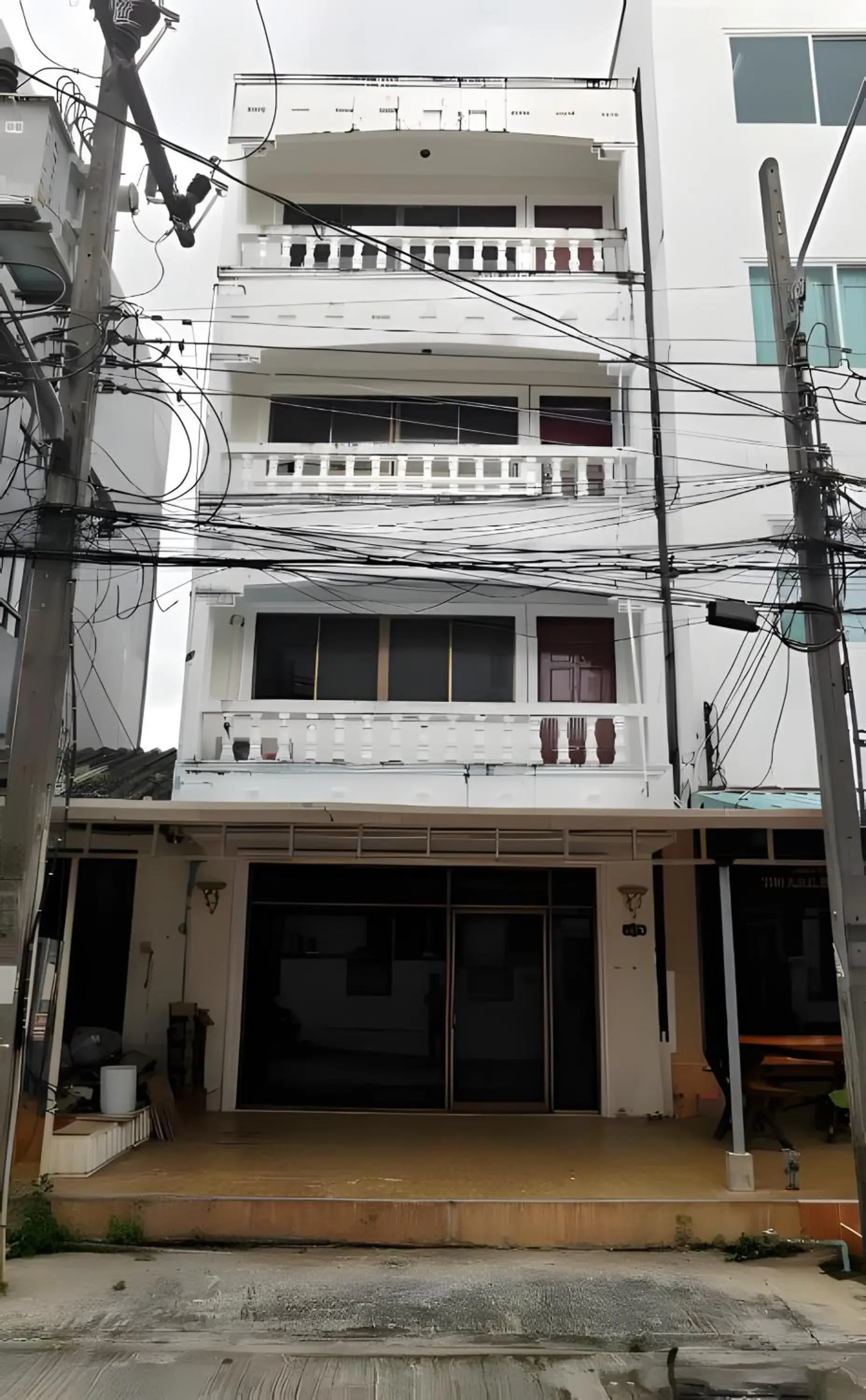 Property building in XX GO INN Phuket Patong Beach Property building in XX GO INN Phuket Patong Beach