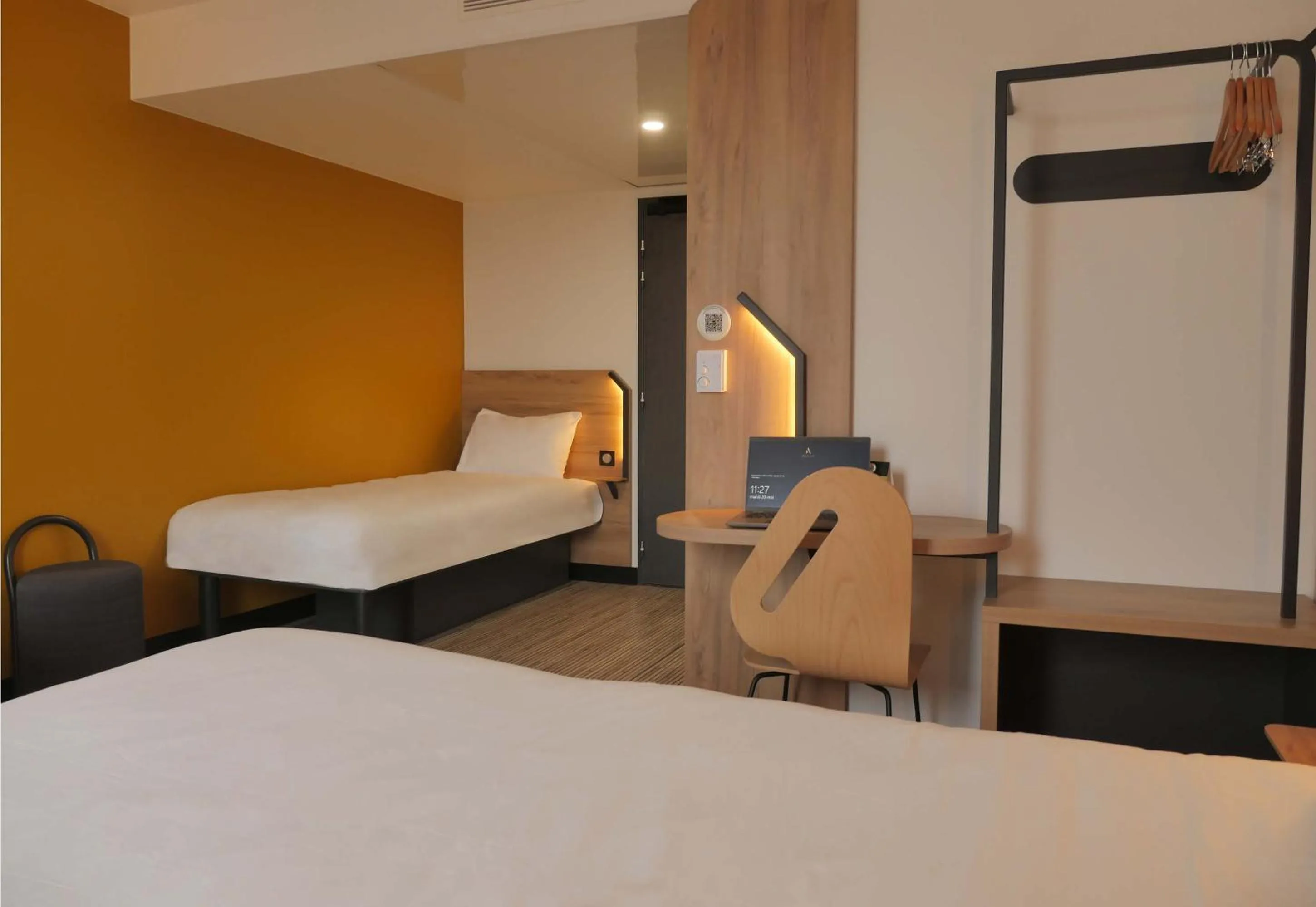 Bedroom, Bed in B&B HOTEL Carcassonne Rocadest La Cité