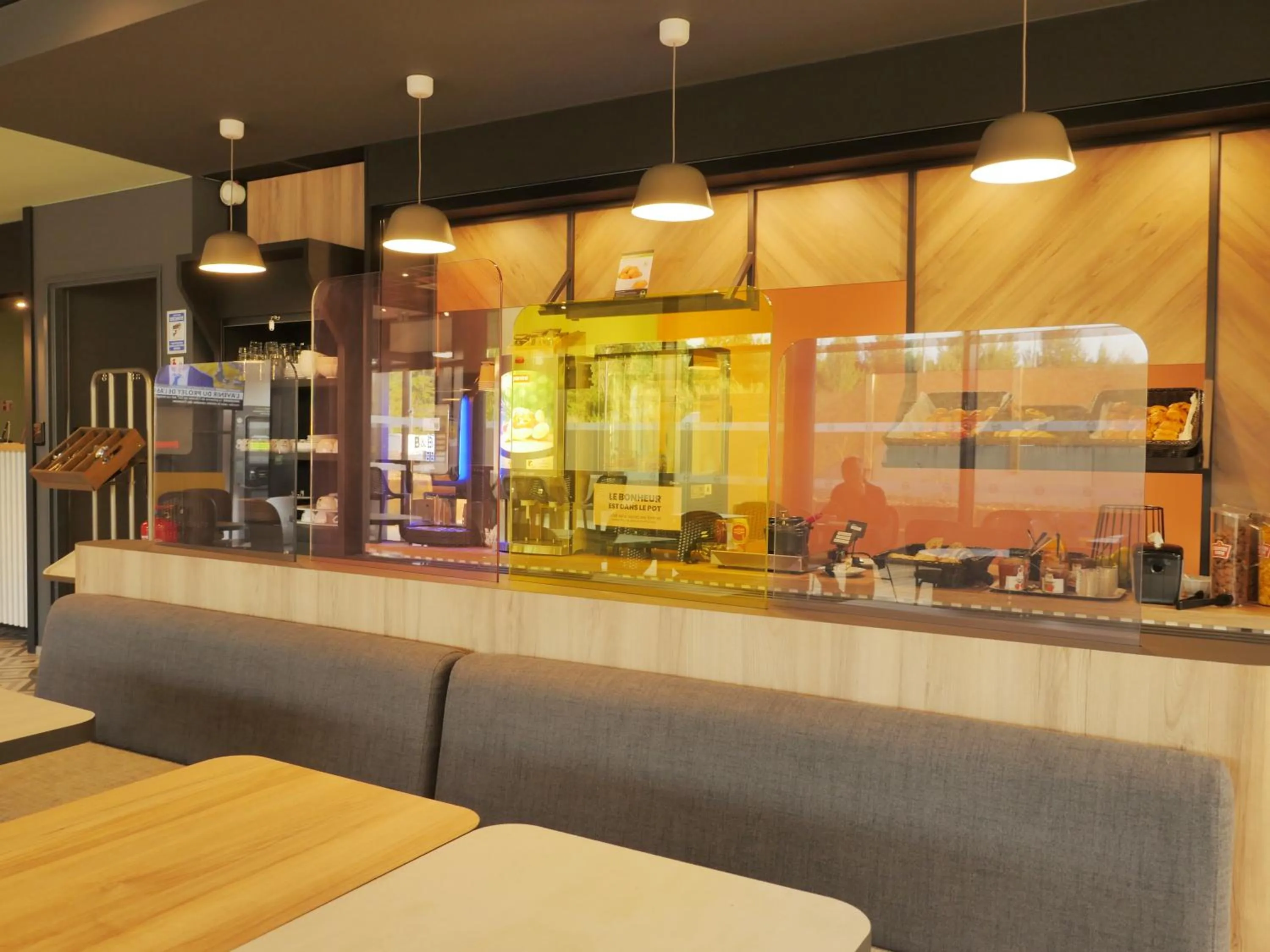 Breakfast in B&B HOTEL Carcassonne Rocadest La Cité