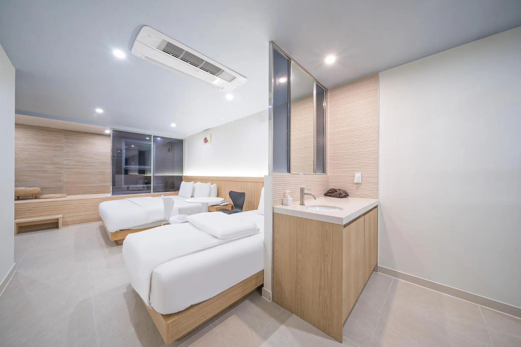 Bed in From H Brown Dot Hotel Gyeongju Yangnam