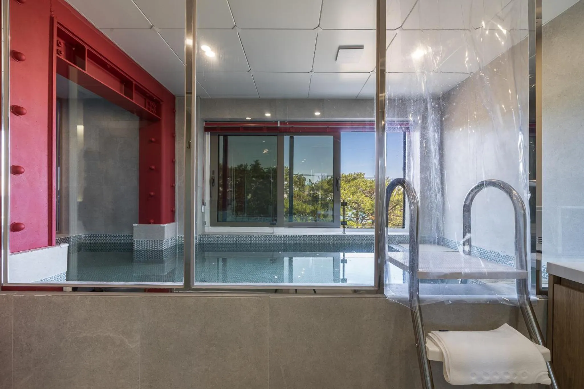 Swimming pool in From H Brown Dot Hotel Gyeongju Yangnam