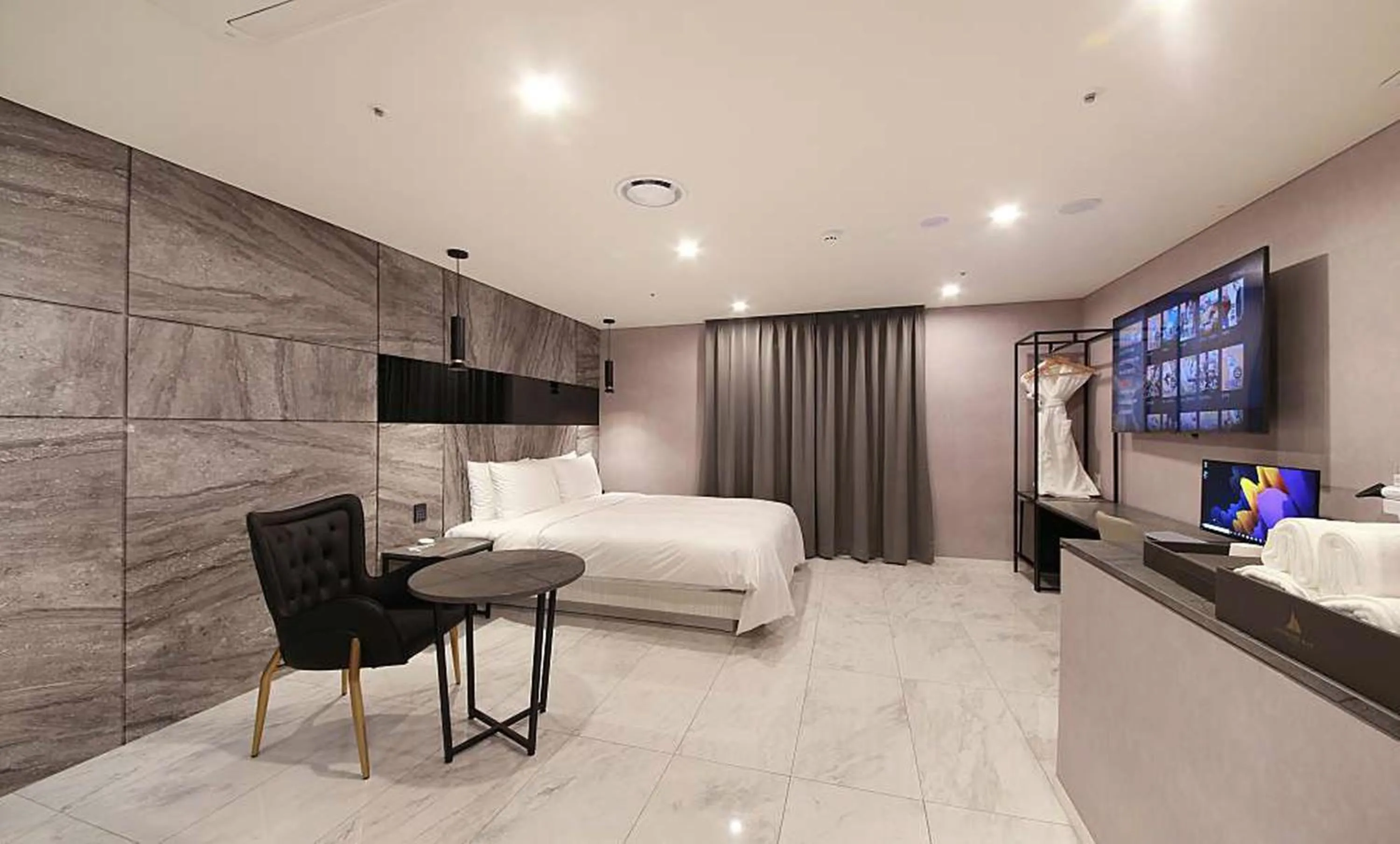 Bed in Restia Incheon Bay Hotel