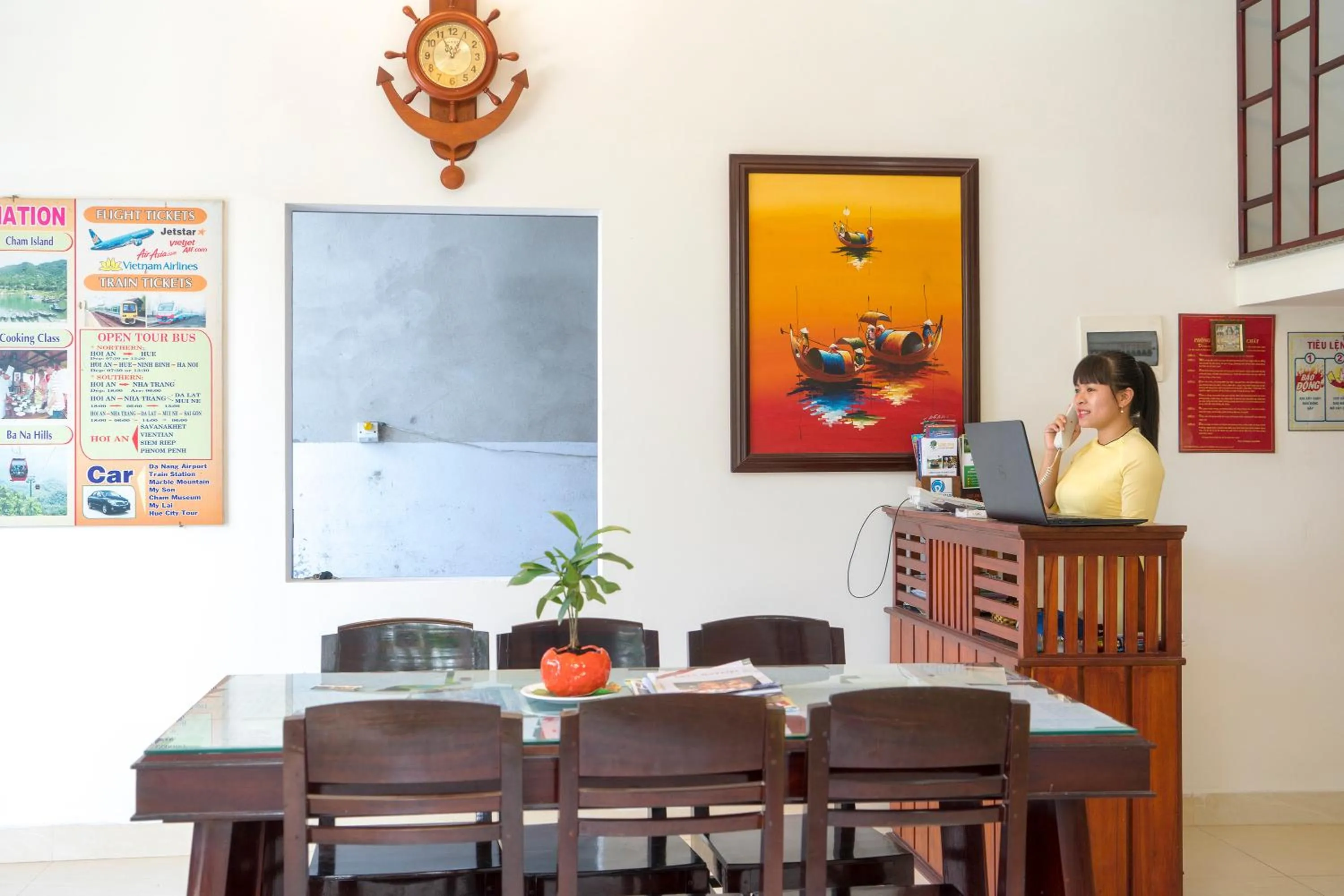 Lobby or reception, Dining Area in Luna Villa