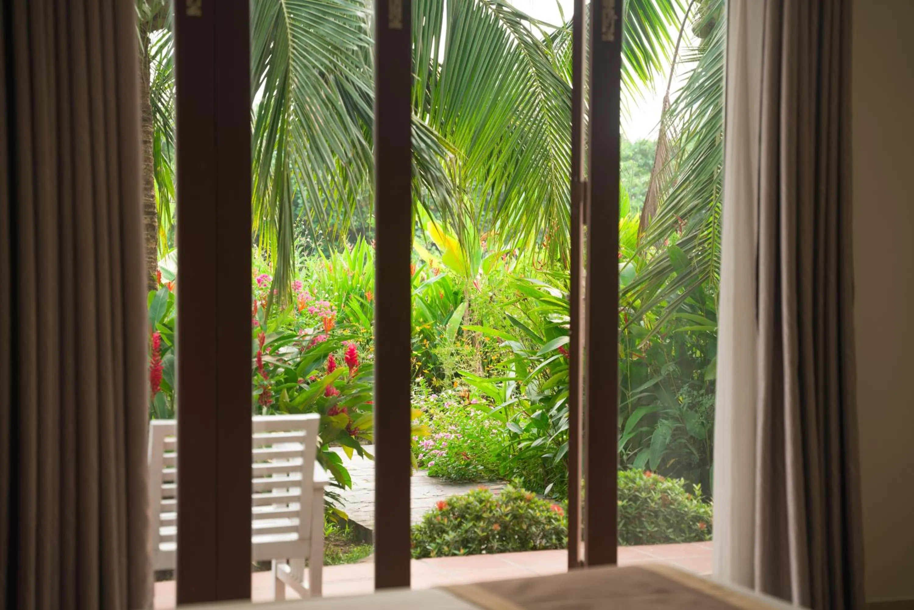 Facade/entrance in Luna Villa