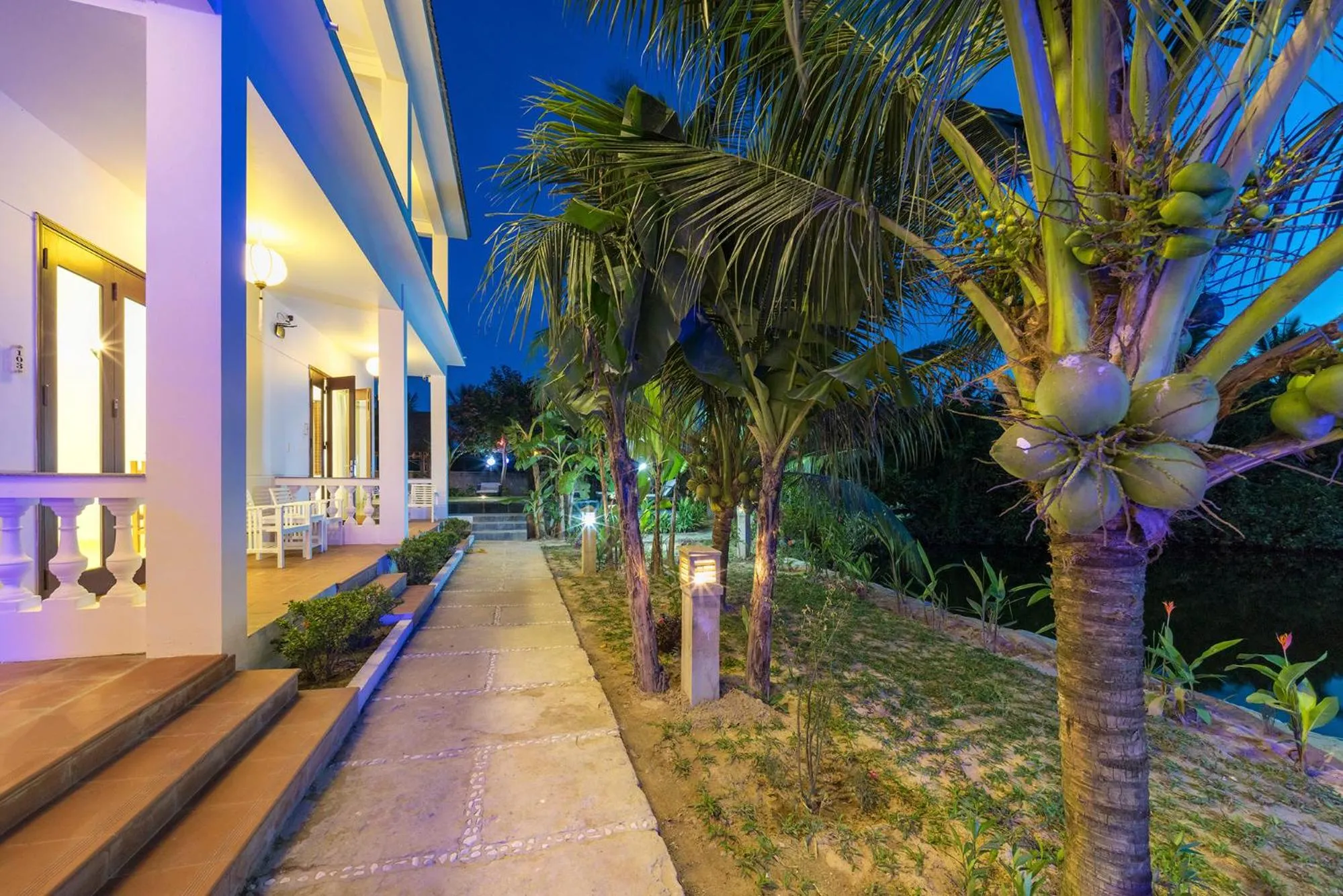 Garden view in Luna Villa