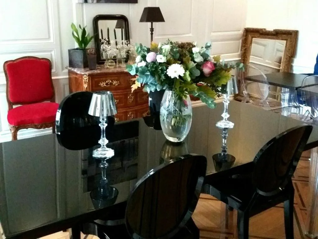 Living room, Restaurant/Places to Eat in La Maison Dans le Parc