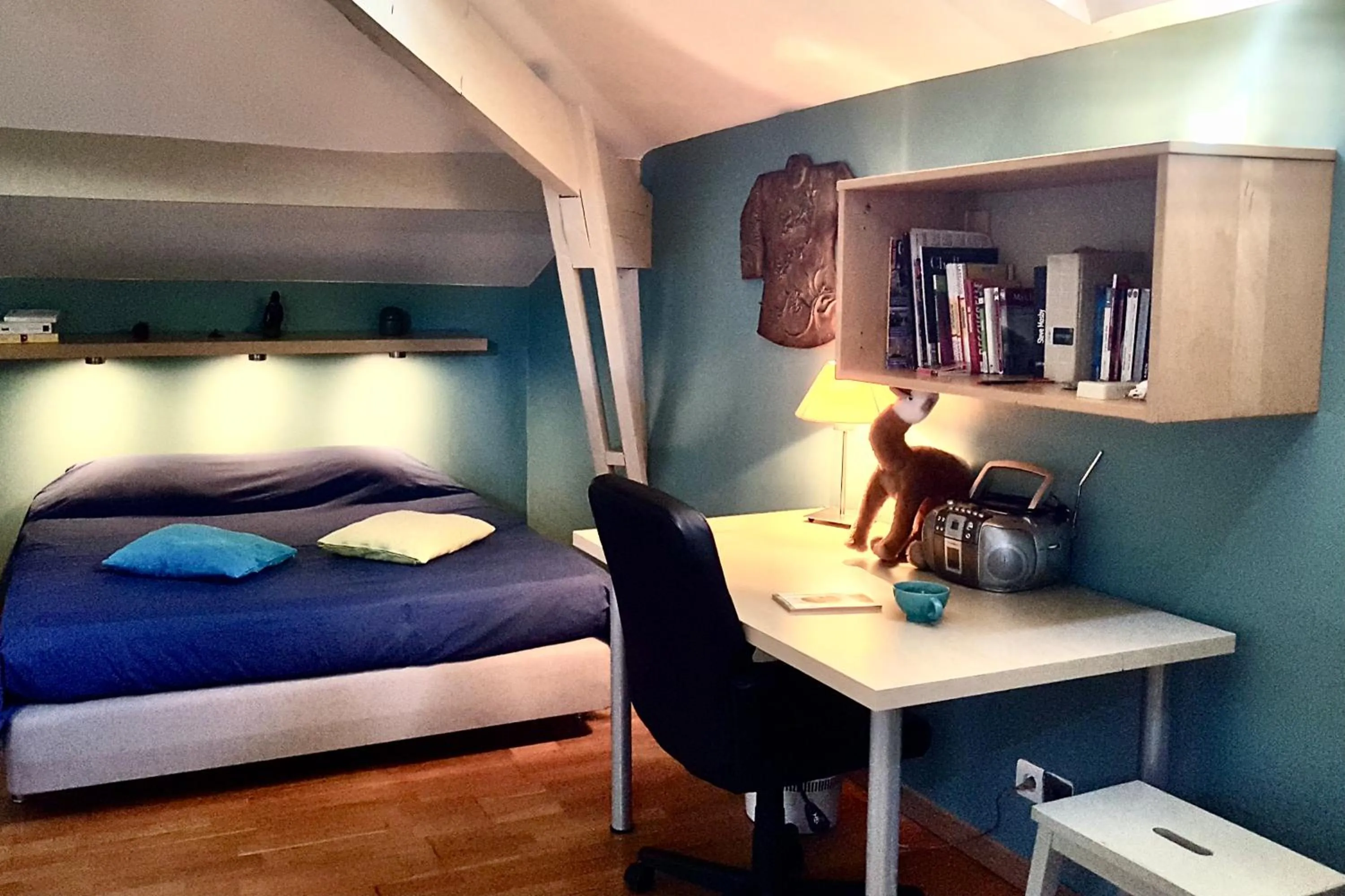 Bedroom, Bed in Le Laou