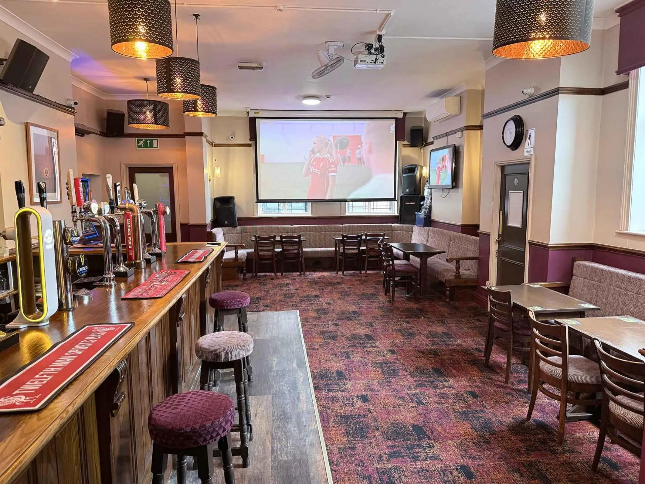 Twelfth Man Accommodation part of The Twelfth Man Public House