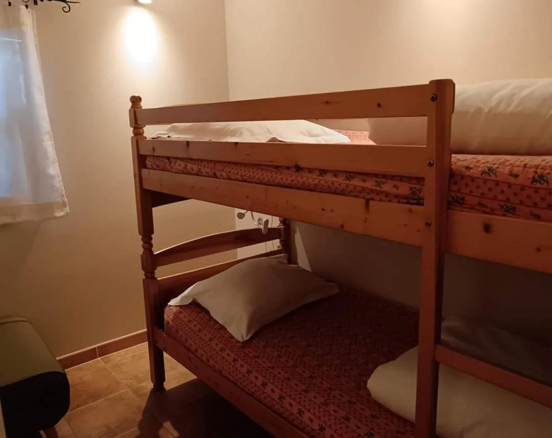 bunk bed, Bed in Mas de la Tour Carbonnière